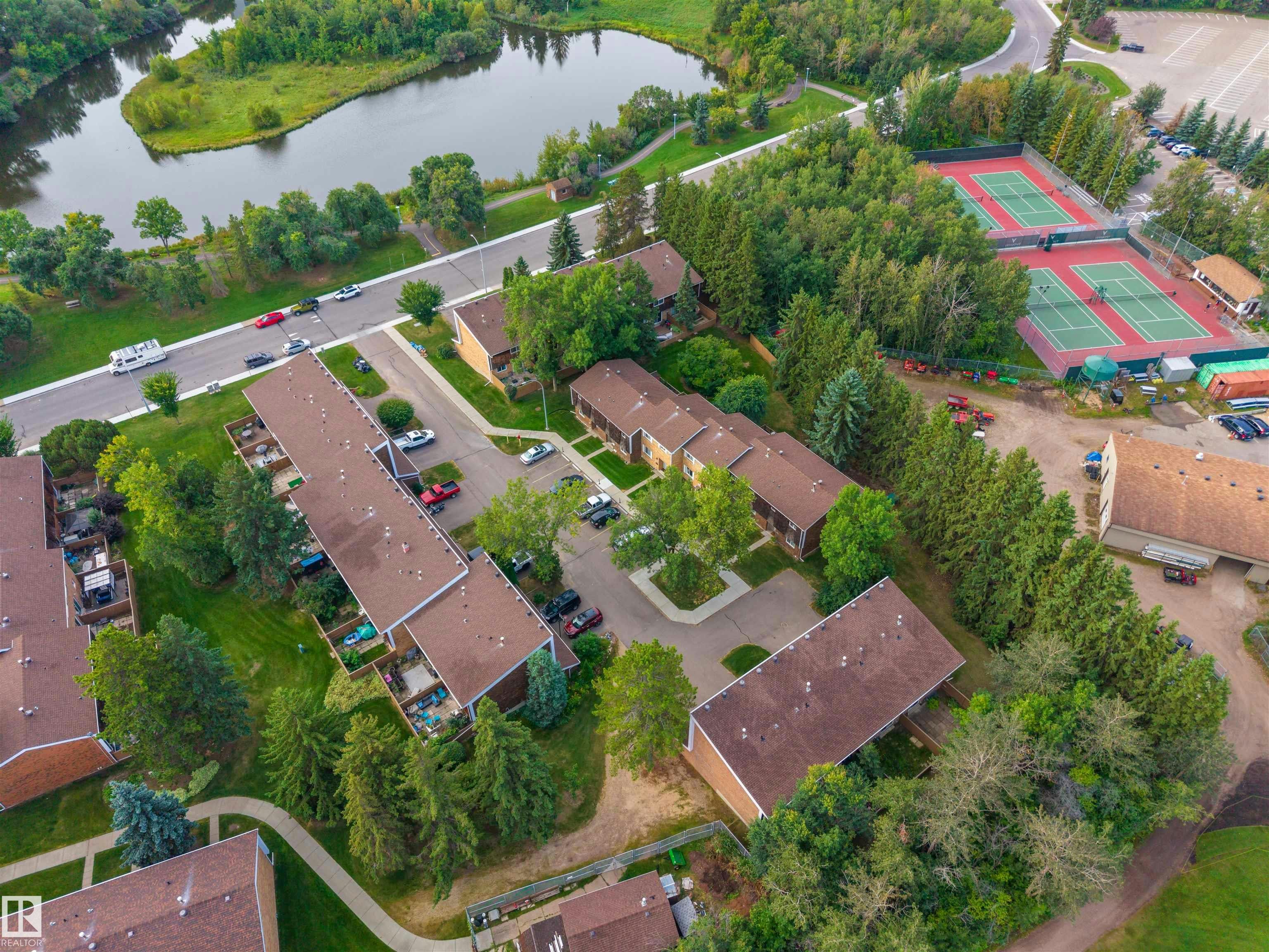 164 Great Oaks, Rural Strathcona County, AB, T8A 0V8