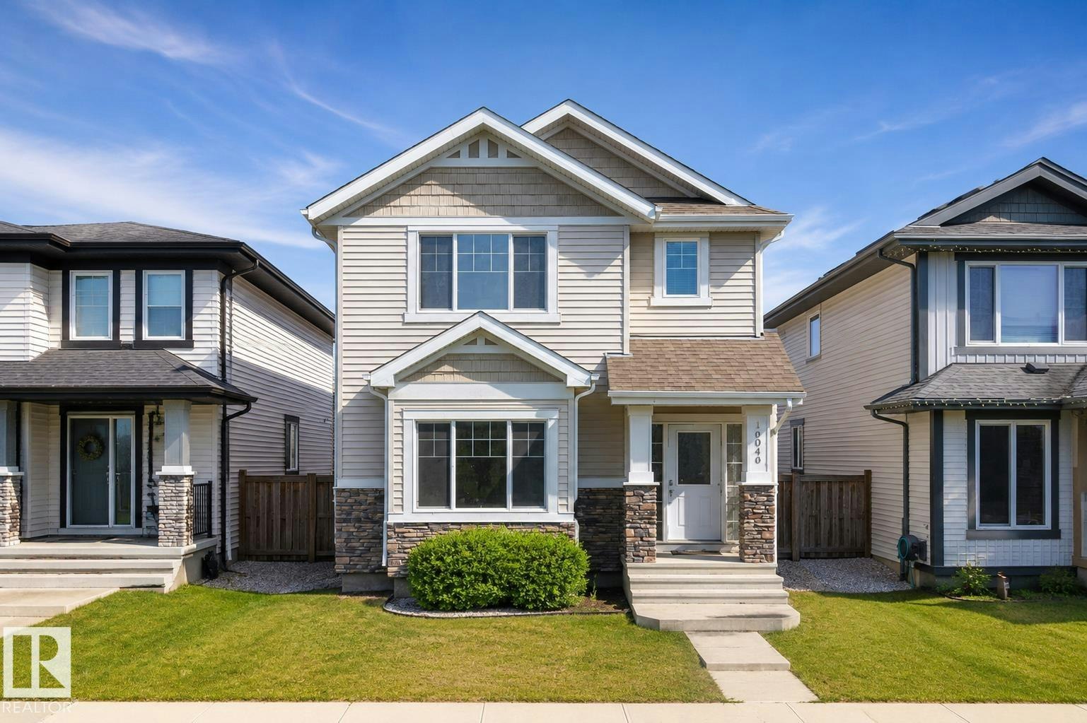 16040 11 Avenue, Edmonton, AB, T6W 2H6