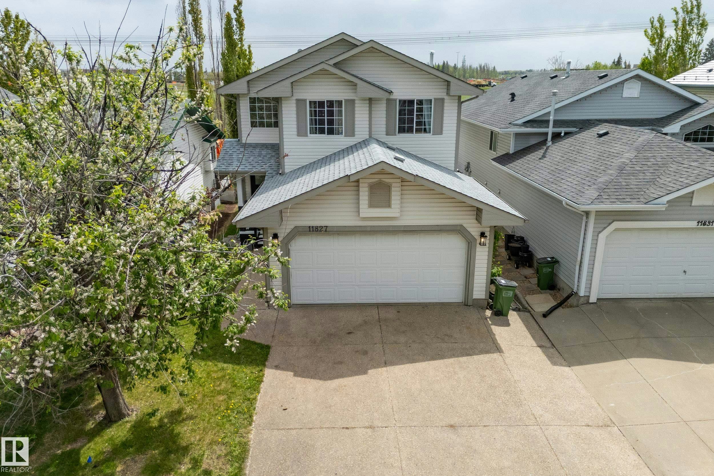 11827 8 Avenue, Edmonton, AB, T6J 6Z9