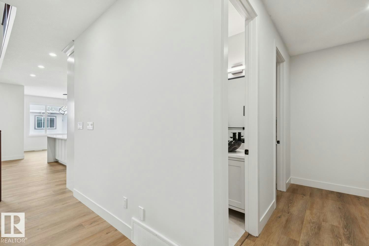 3529 42 Avenue - 5