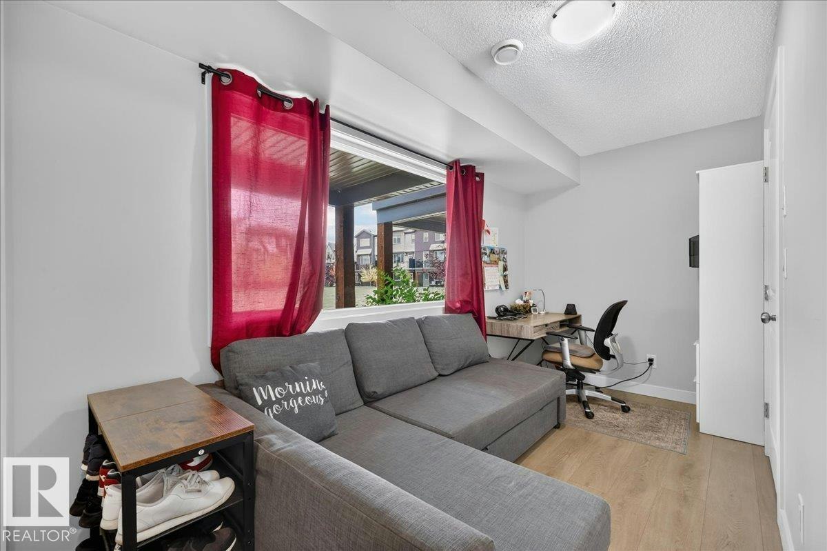 84-16903 68 Street, Edmonton, AB, T5Z 0R1 - 11