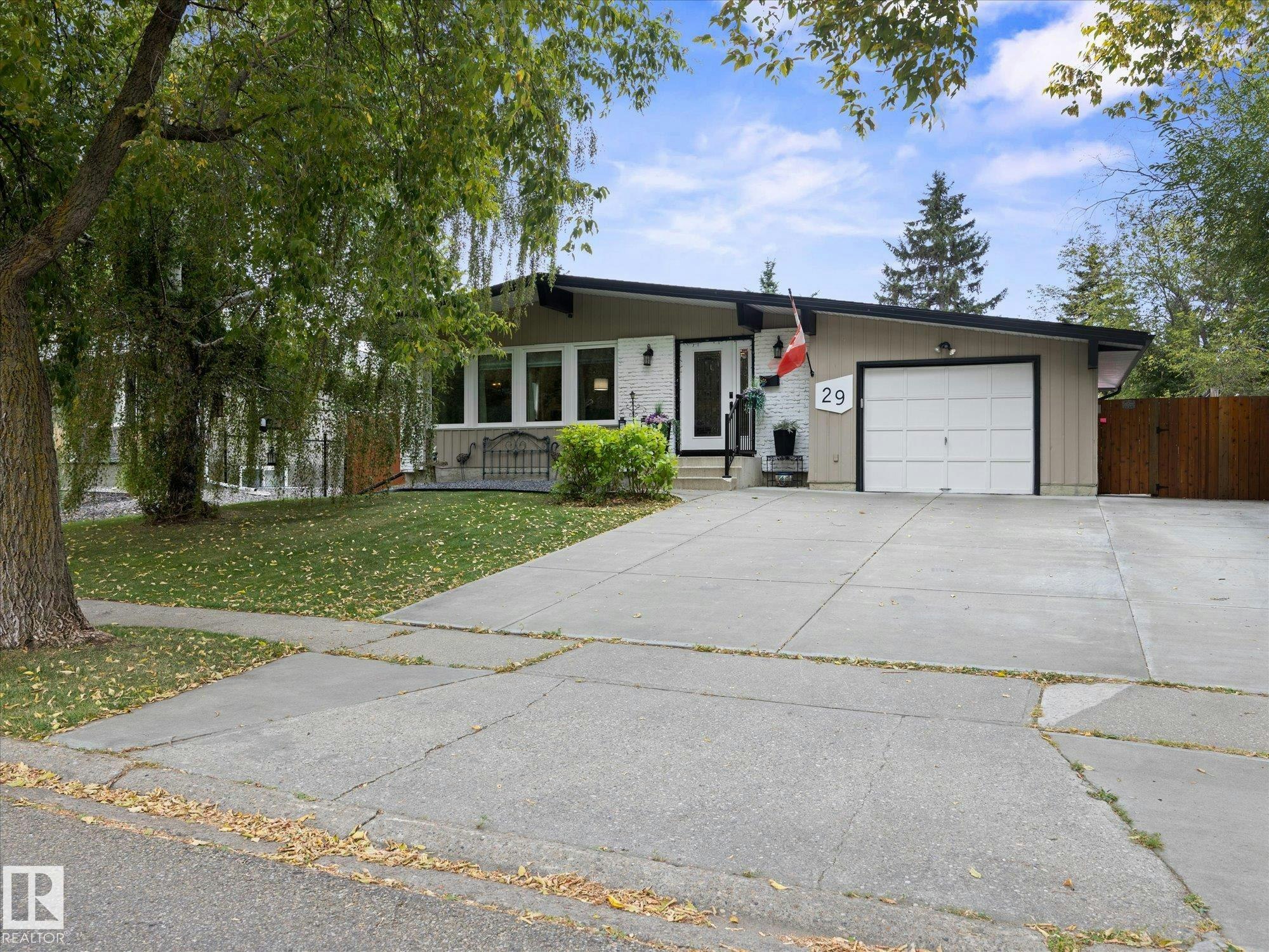 29 Alcott Crescent, St. Albert, AB, T8N 2H8