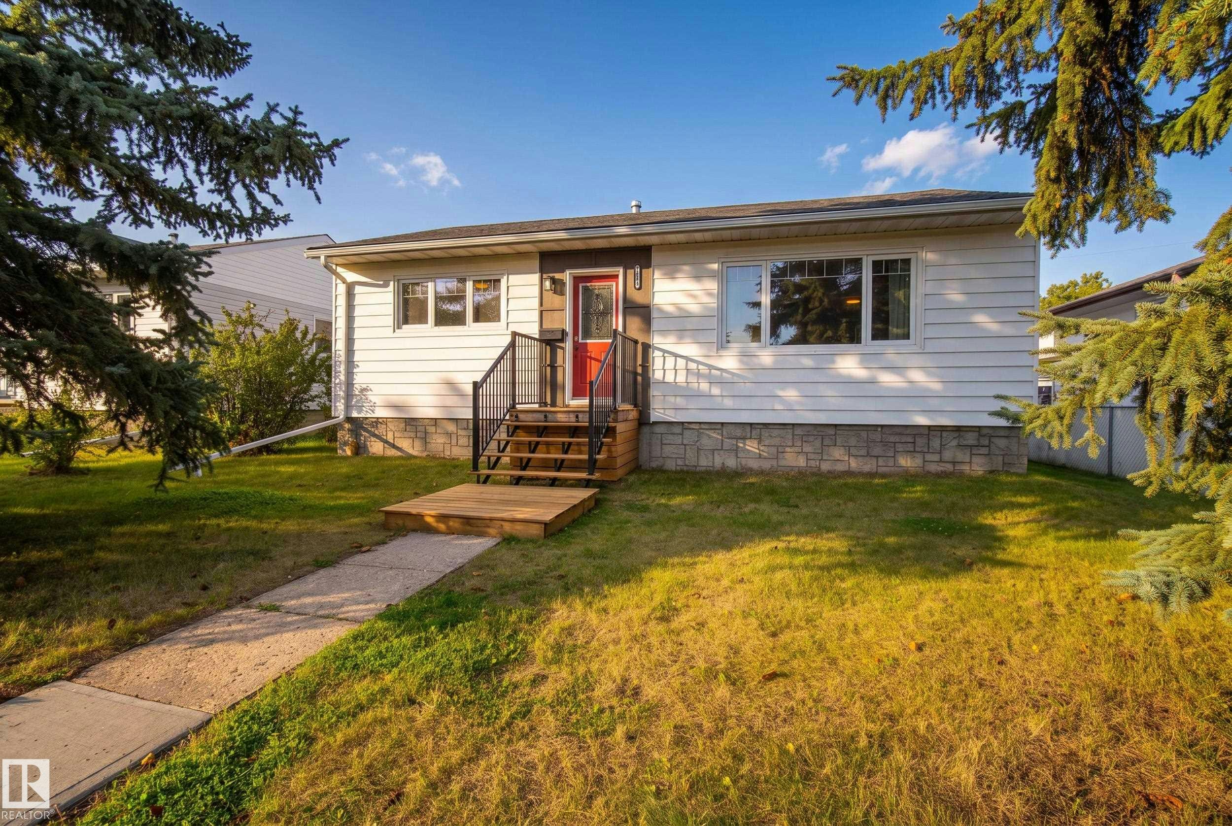 8512 74 Avenue, Edmonton, AB, T6C 0E9