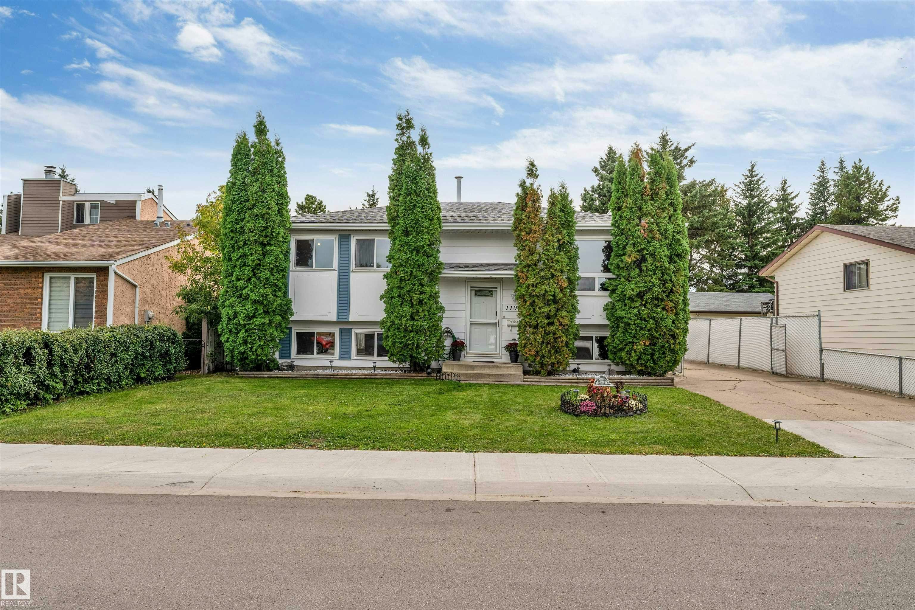11015 170 Avenue, Edmonton, AB, T5X 3L1