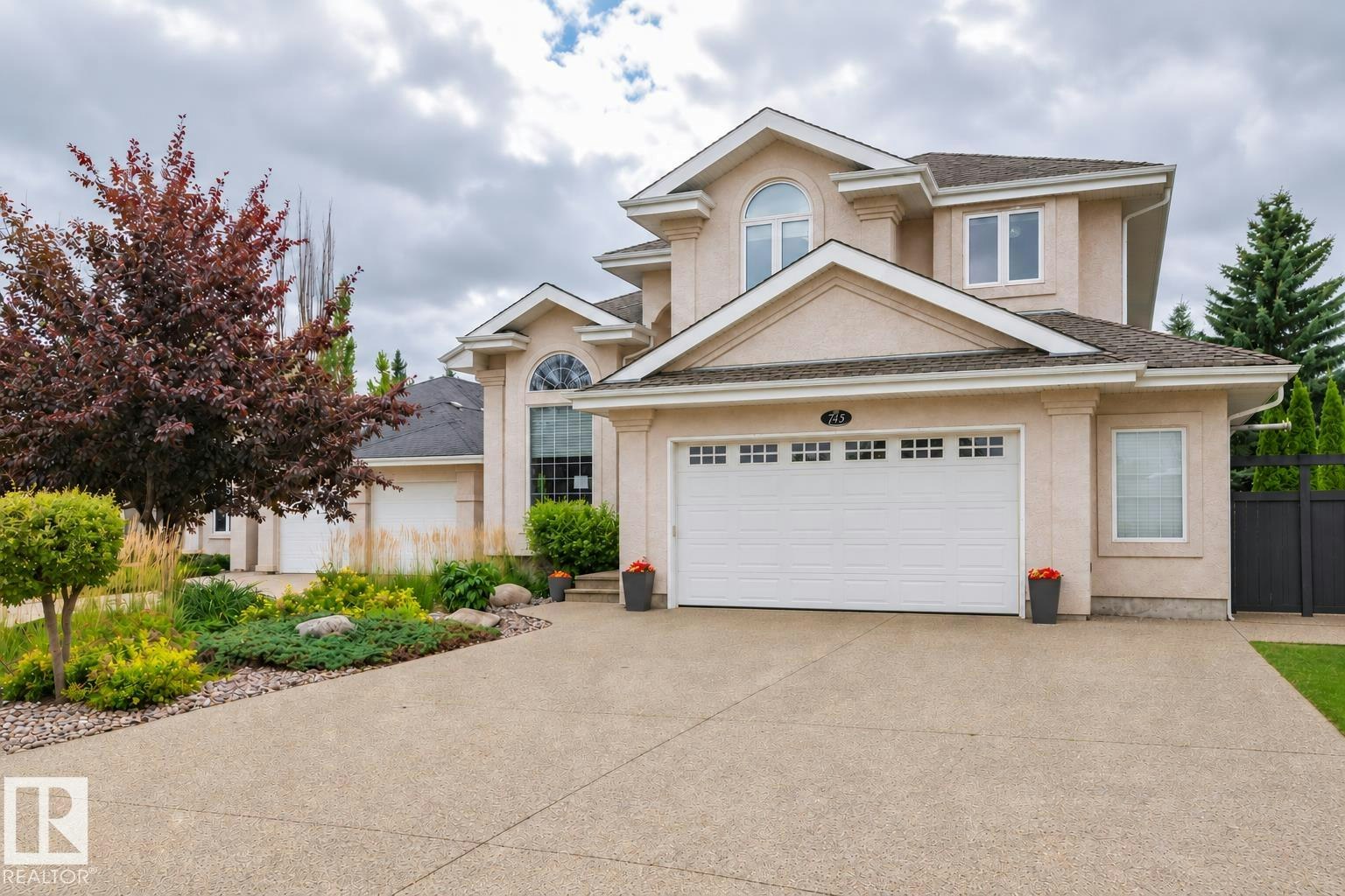 745 Todd Landing Landing, Edmonton, AB, T6R 3C4