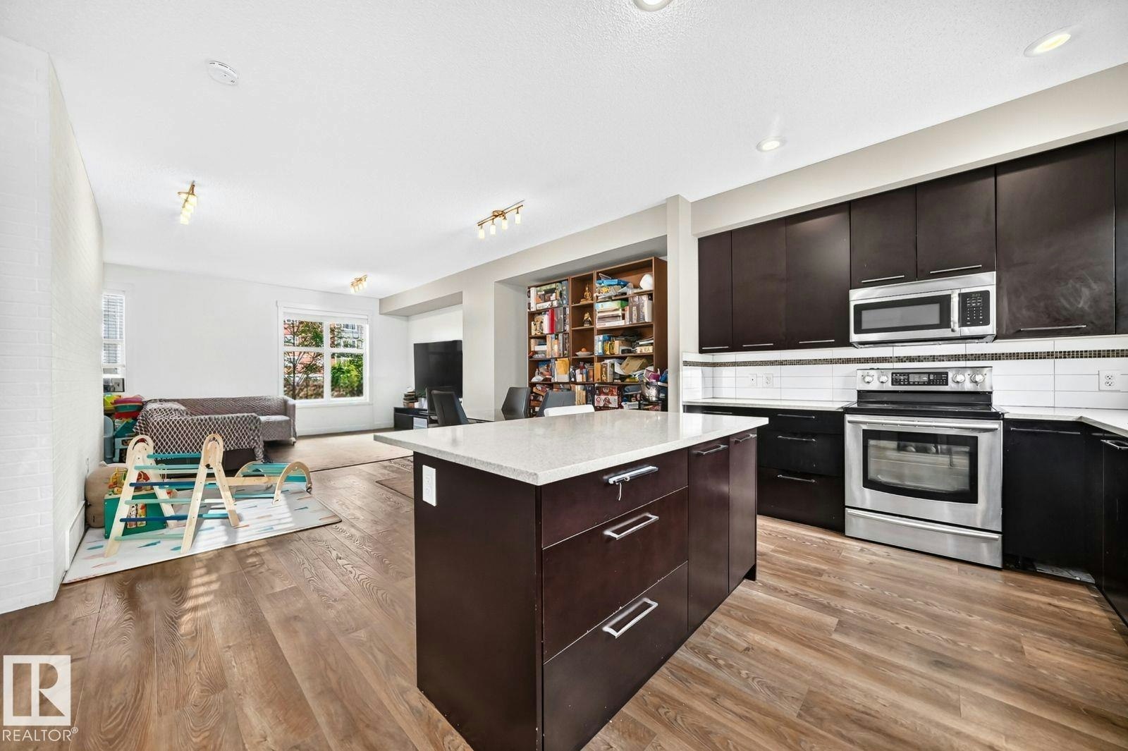 20-8315 180 Avenue, Edmonton, AB, T5Z 0J2