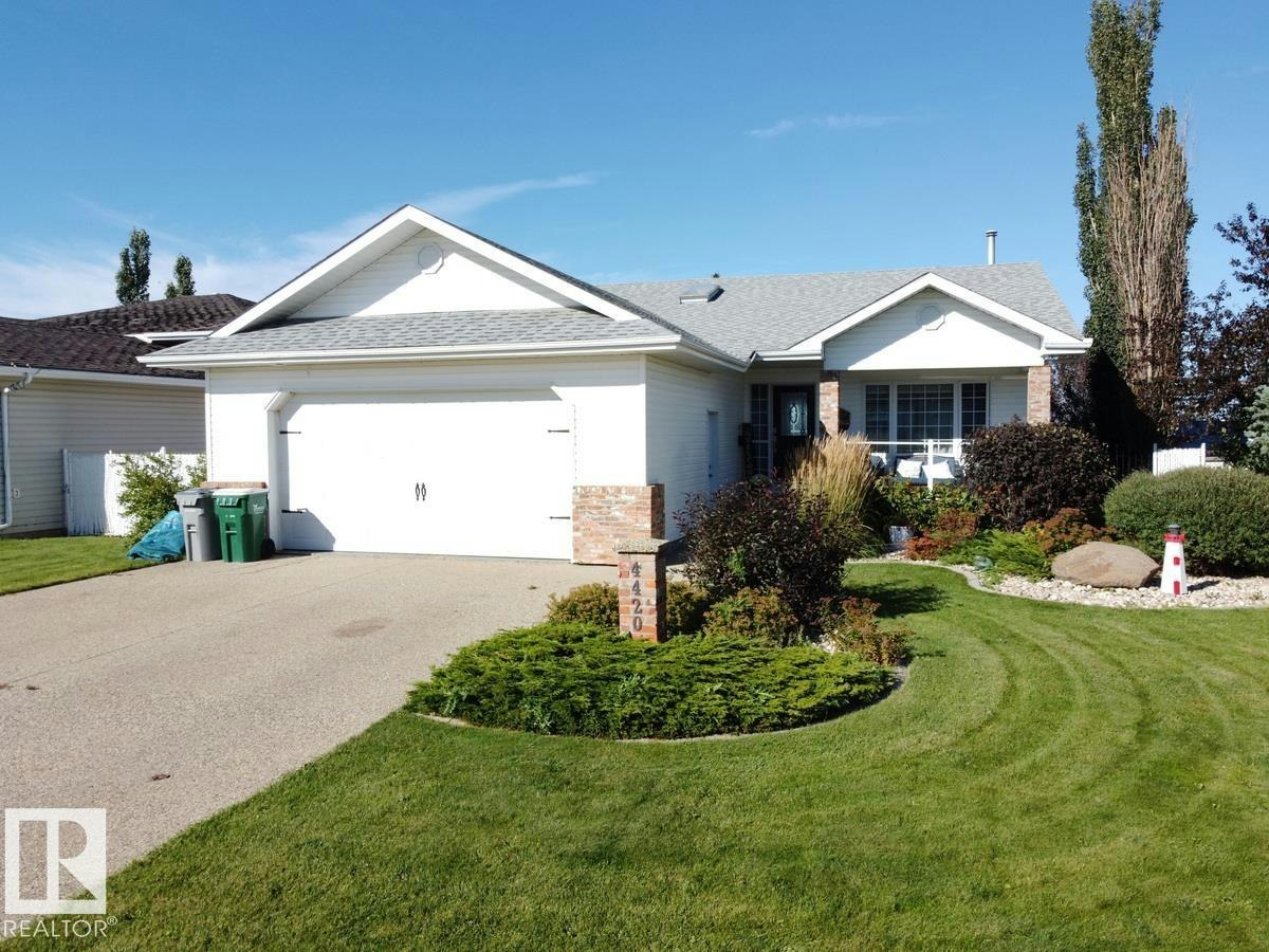 4420 56 Avenue, Lamont, AB, T0B 2R0