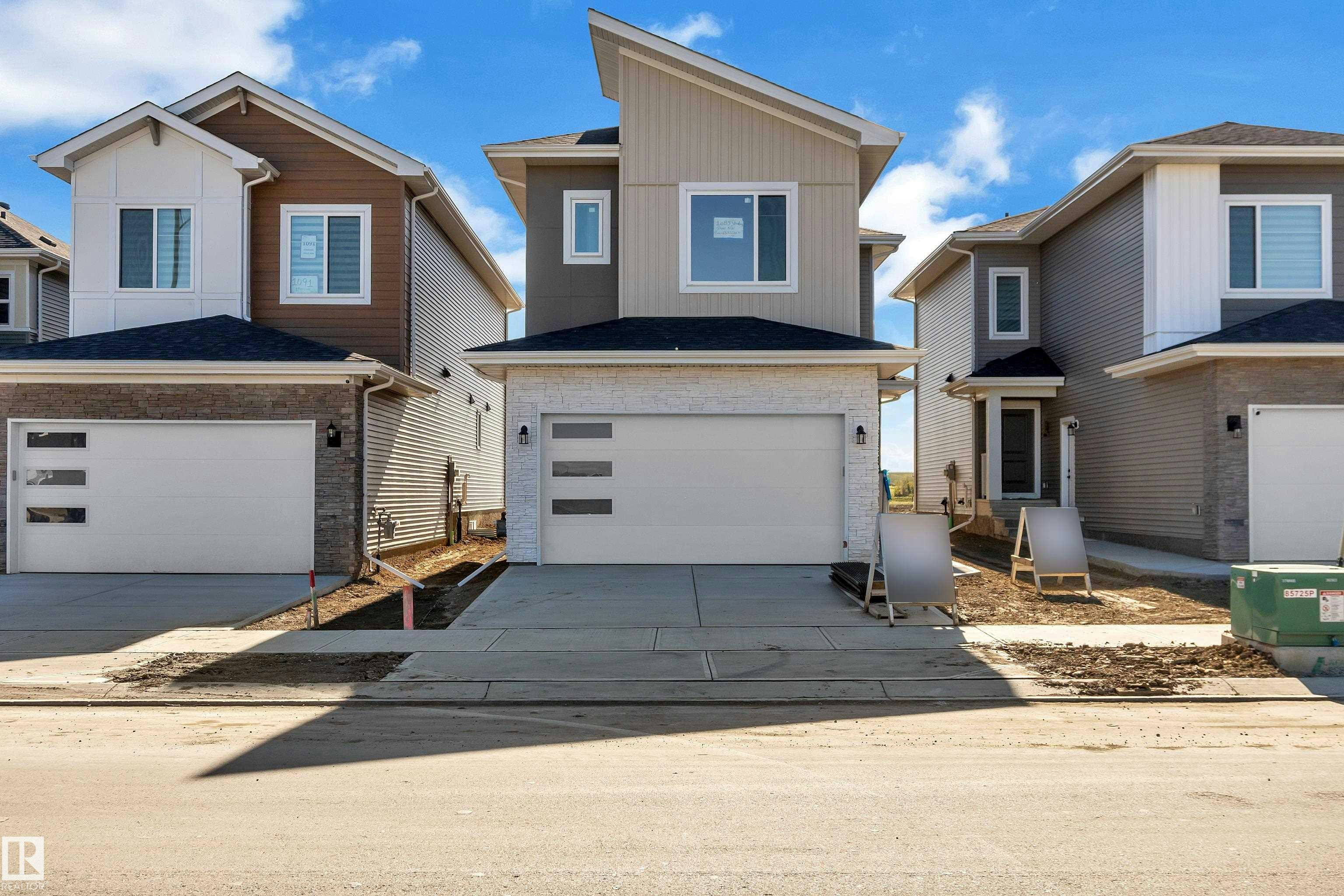 1089 Starling Drive, Edmonton, AB, T5S 0V4