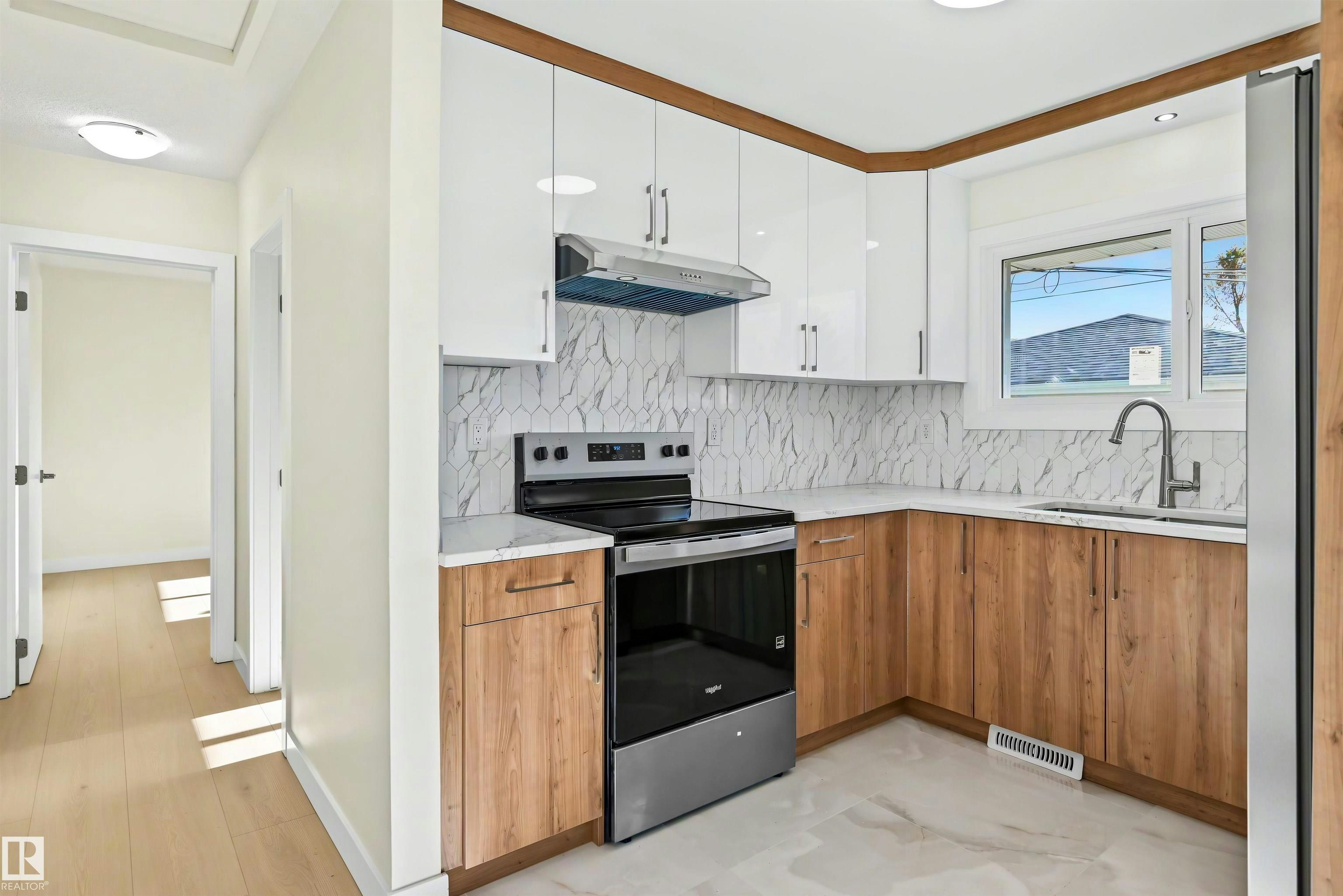 5707 90 Avenue, Edmonton, AB, T6B 0P1