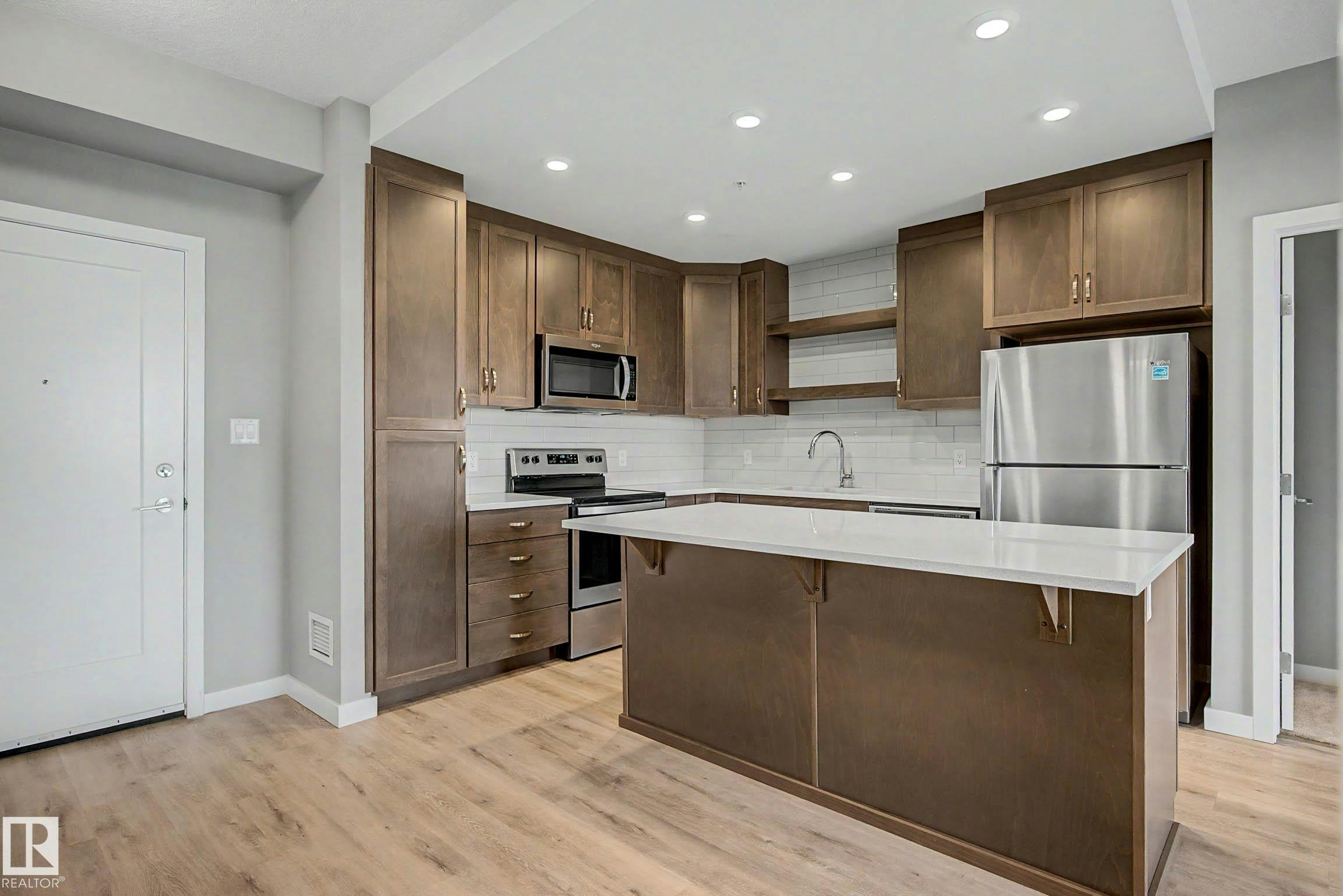 437-5504 Schonsee Drive, Edmonton, AB, T5Z 0N9