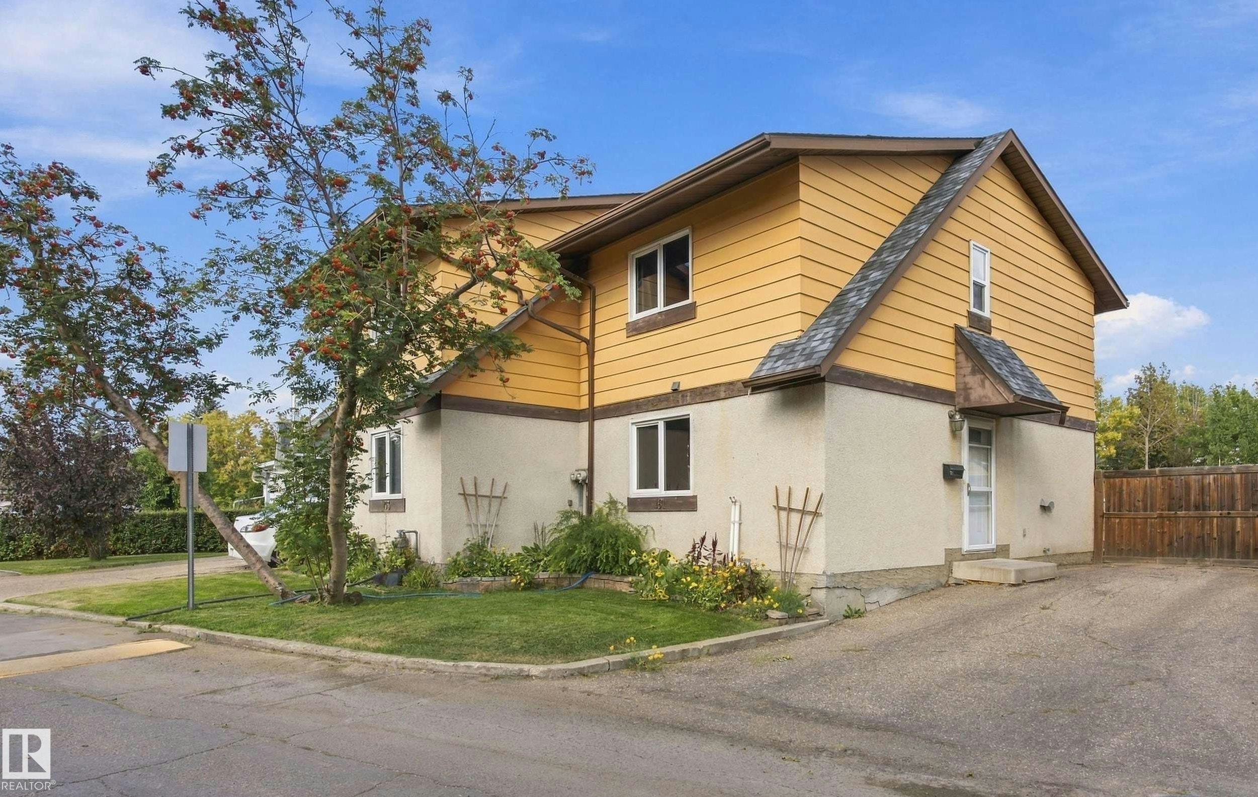 161 Woodstock, Edmonton, AB, T5T 0H6