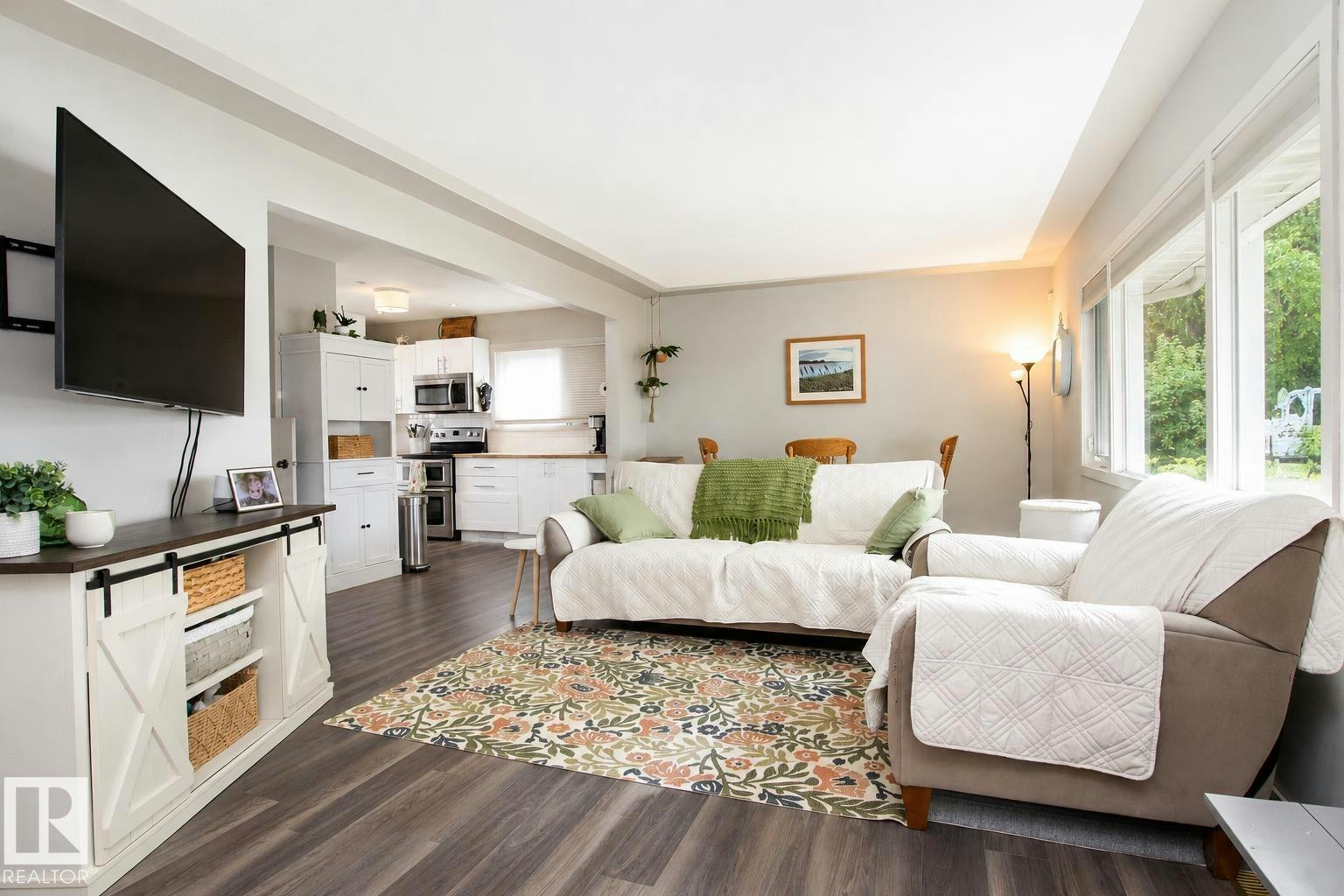 12231 55 Street, Edmonton, AB, T5W 3R5