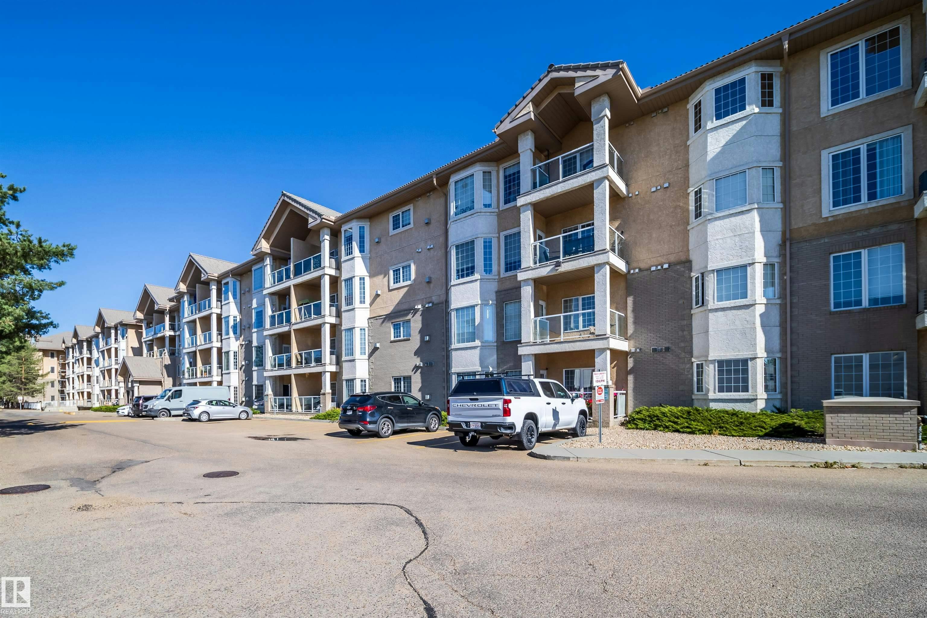 208-11260 153 Avenue, Edmonton, AB, T5X 6E7