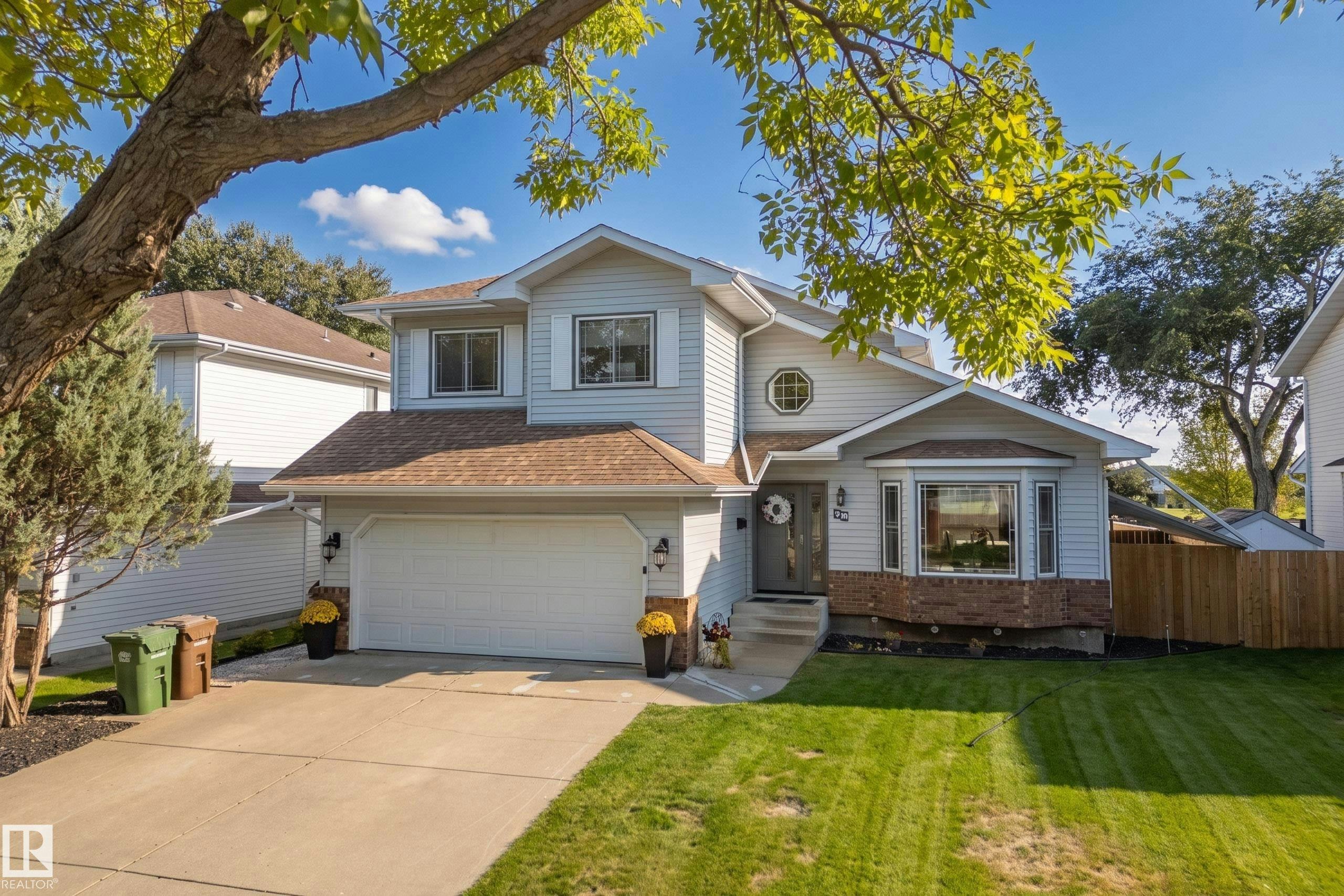 38 Deane Crescent, St. Albert, AB, T8N 4Z4