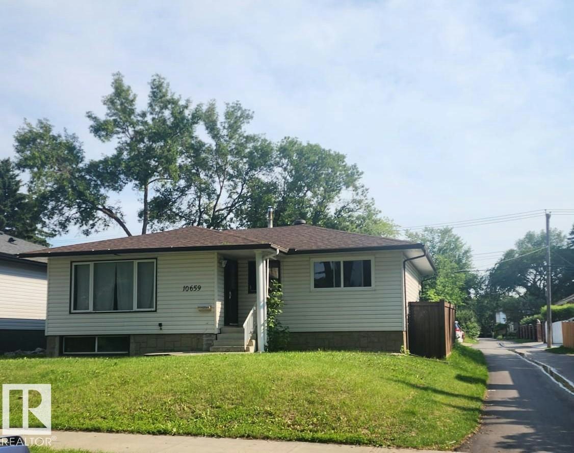 10659 65 Avenue, Edmonton, AB, T6H 1V5