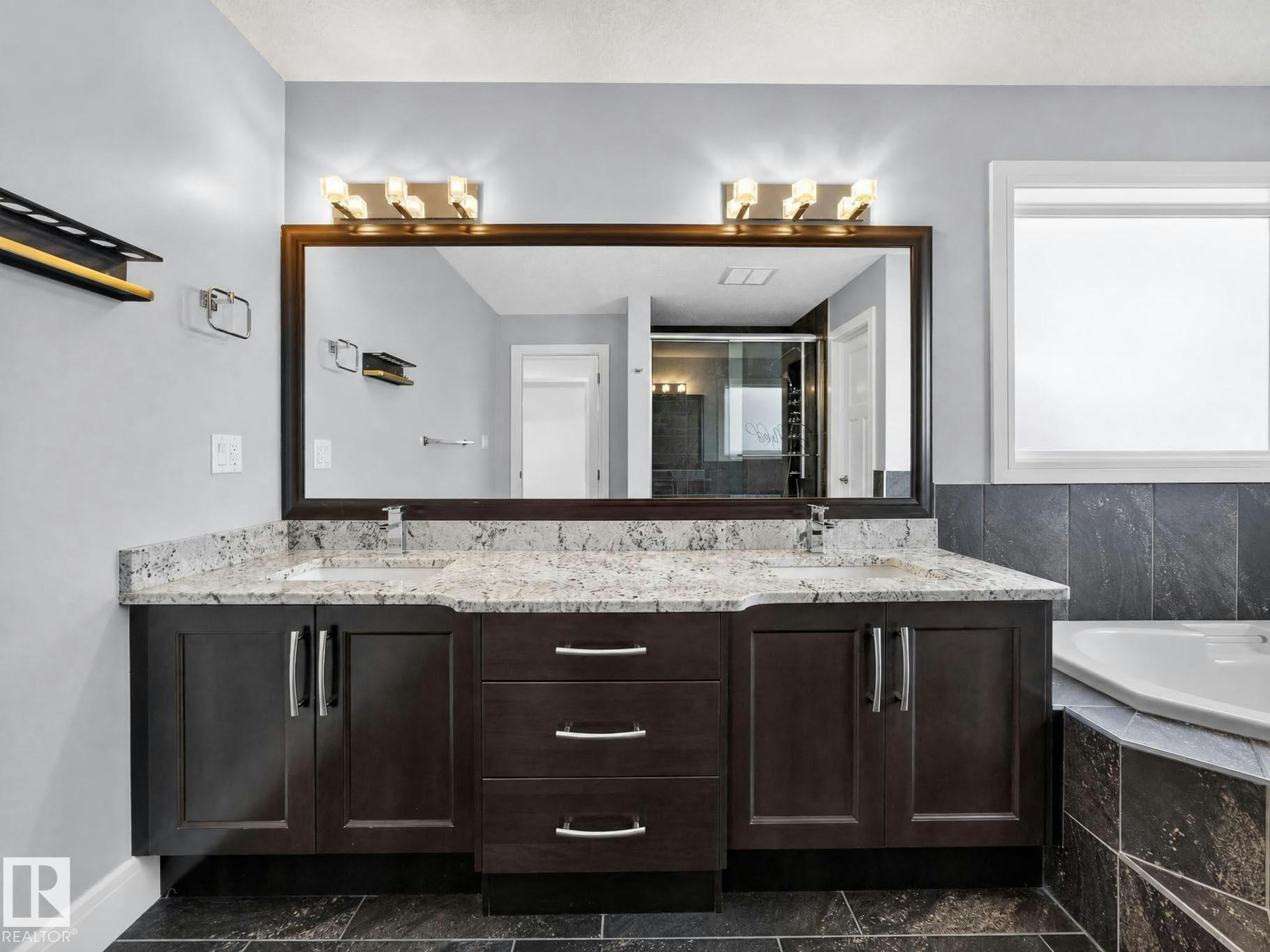 164 Durrand Bend, Fort Saskatchewan, AB, T8L 0M8 - 41