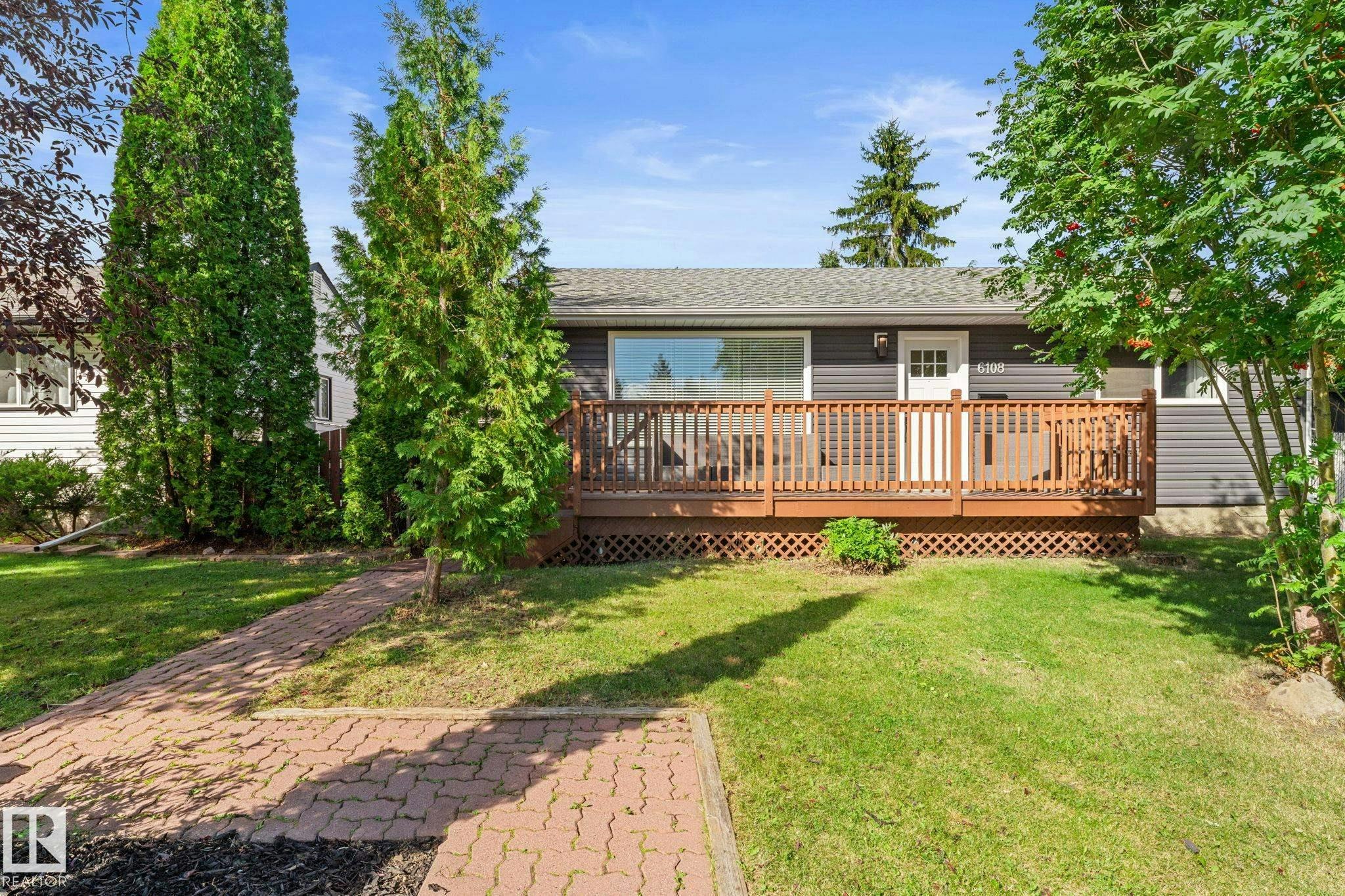 6108 102 Avenue, Edmonton, AB, T6A 0N4