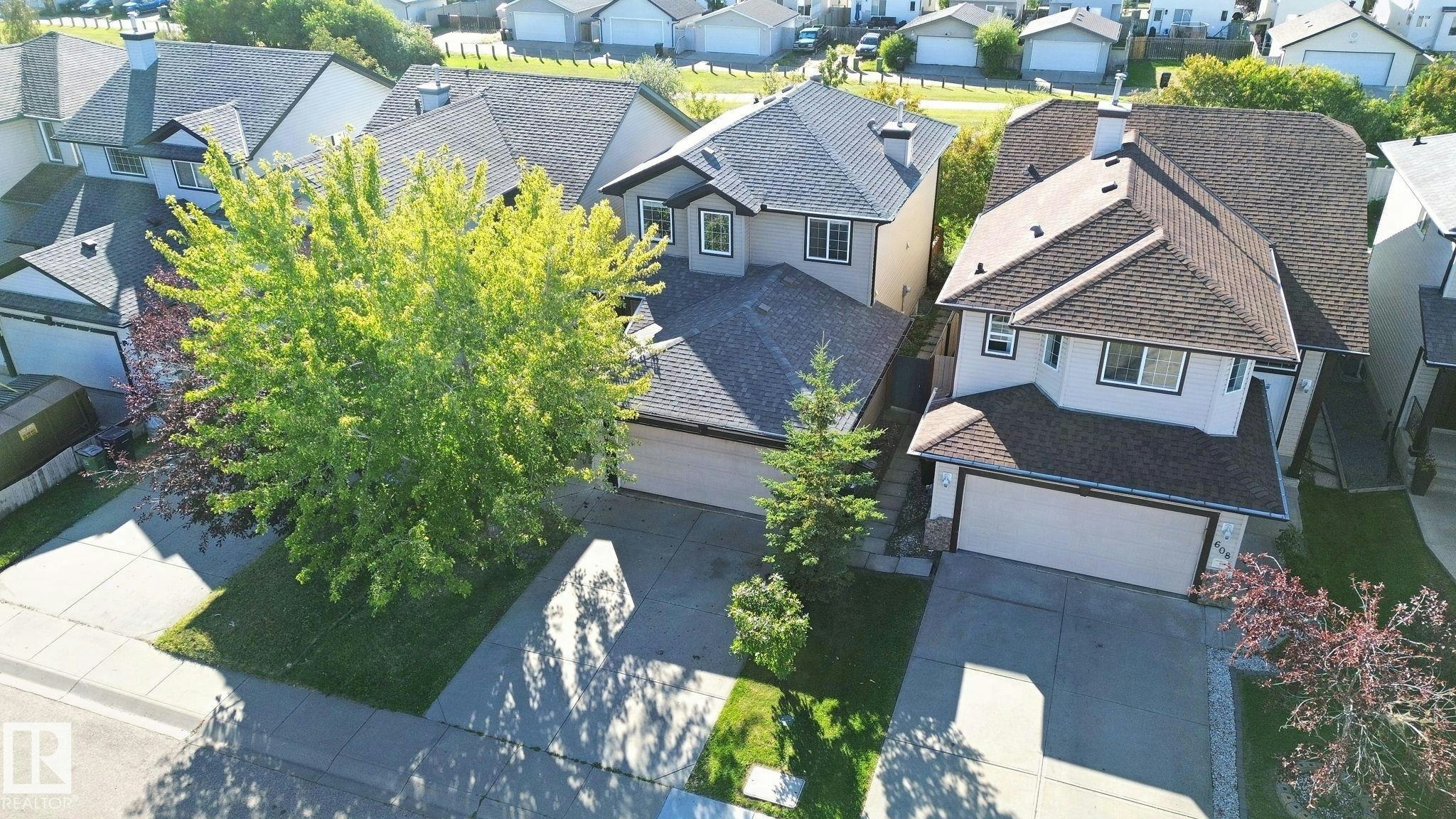 610 87 Street, Edmonton, AB, T6X 1G5