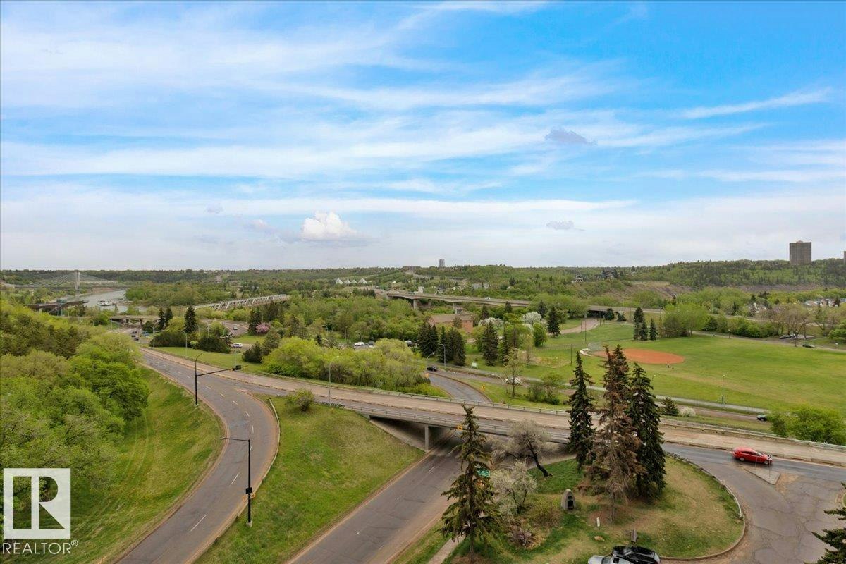 1012-9918 101 Street, Edmonton, AB, T5K 2L1