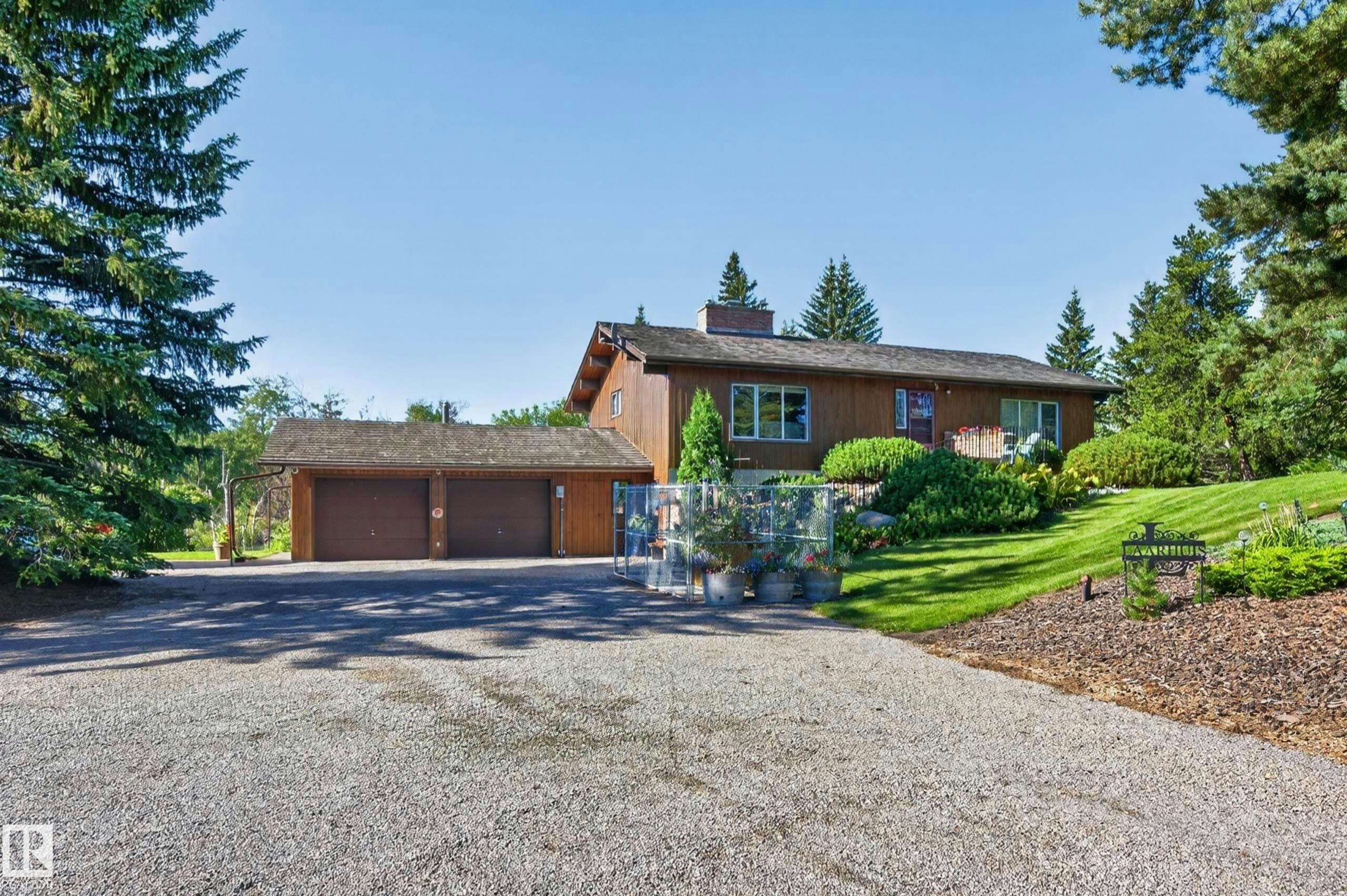 49-53127 Range Road 211, Rural Strathcona County, AB, T8G 2C5