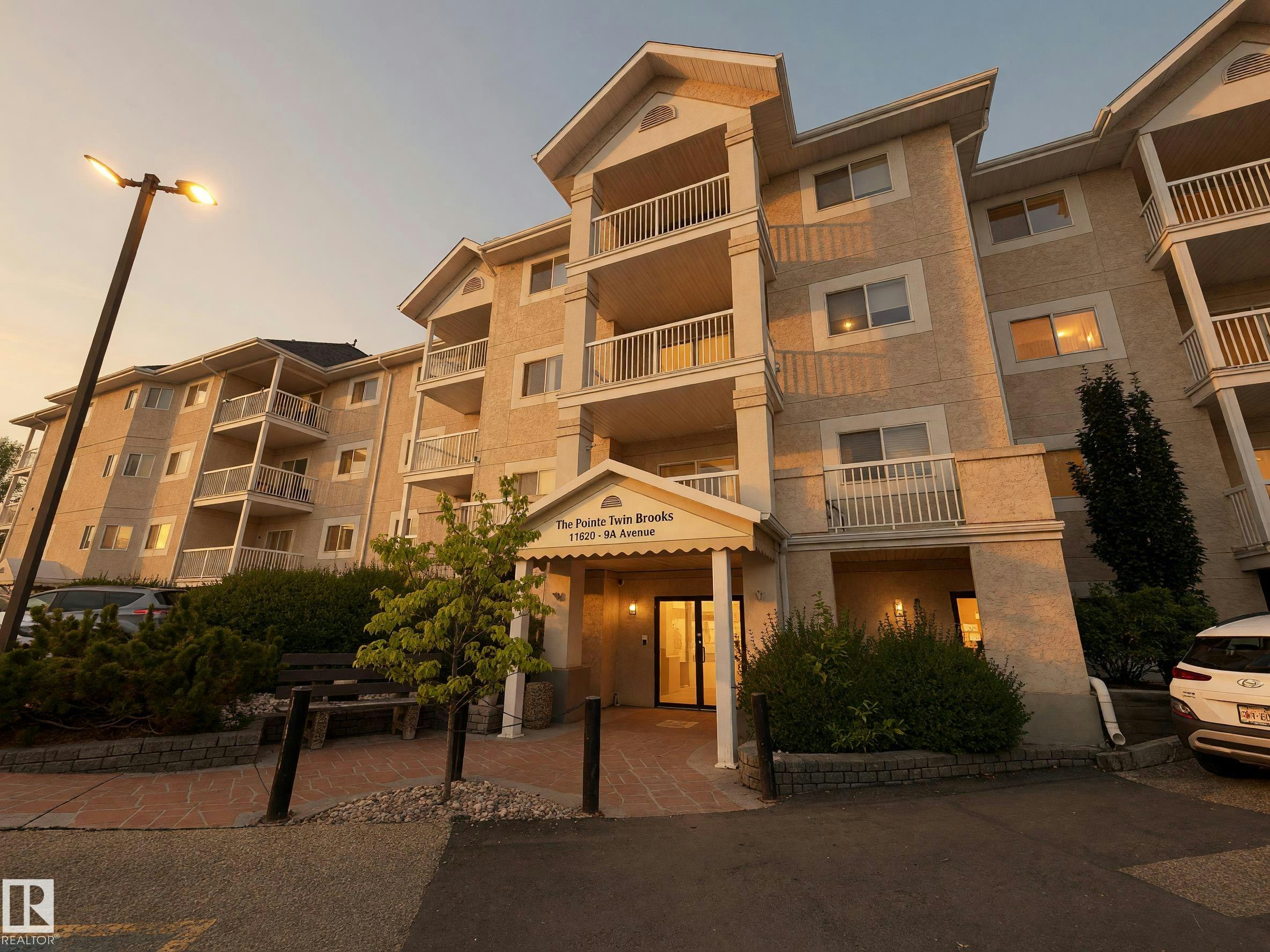 115-11620 9a Avenue NW, Edmonton, AB, T6J 7B4