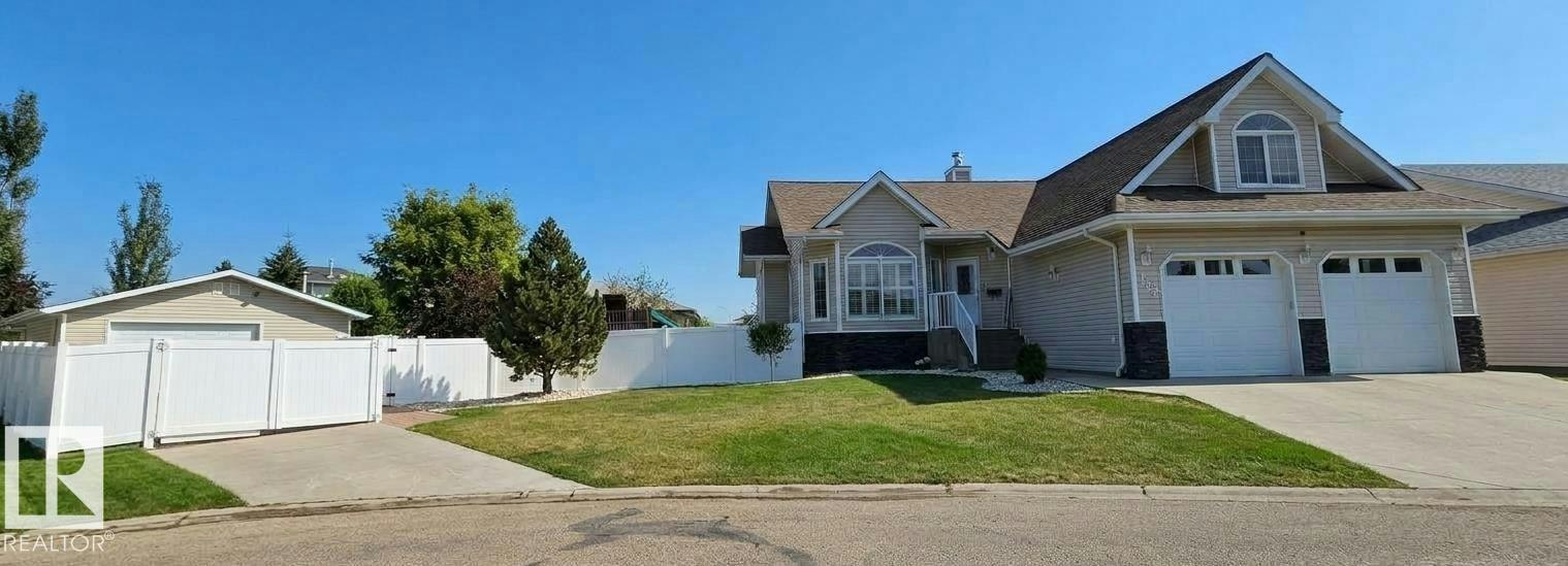 5917 44a Street, Vegreville, AB, T9C 1V2