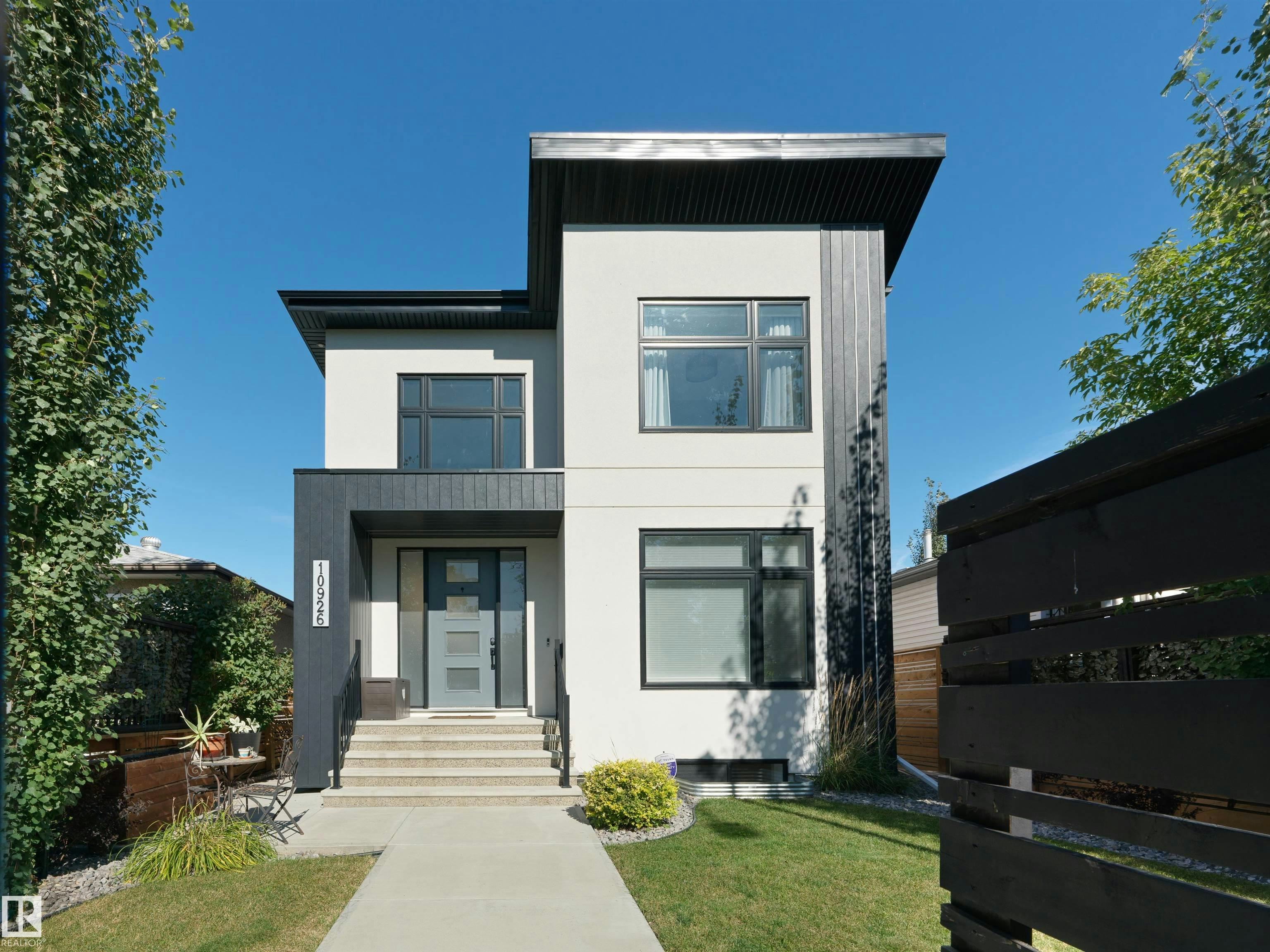 10926 72 Avenue, Edmonton, AB, T6G 0A9