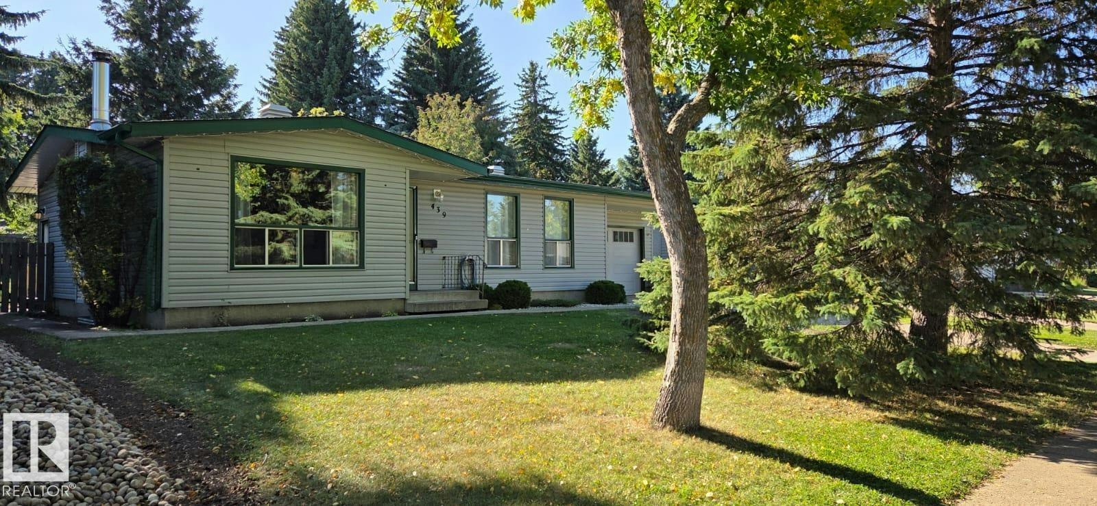 439 Conifer Street, Rural Strathcona County, AB, T8A 1N2
