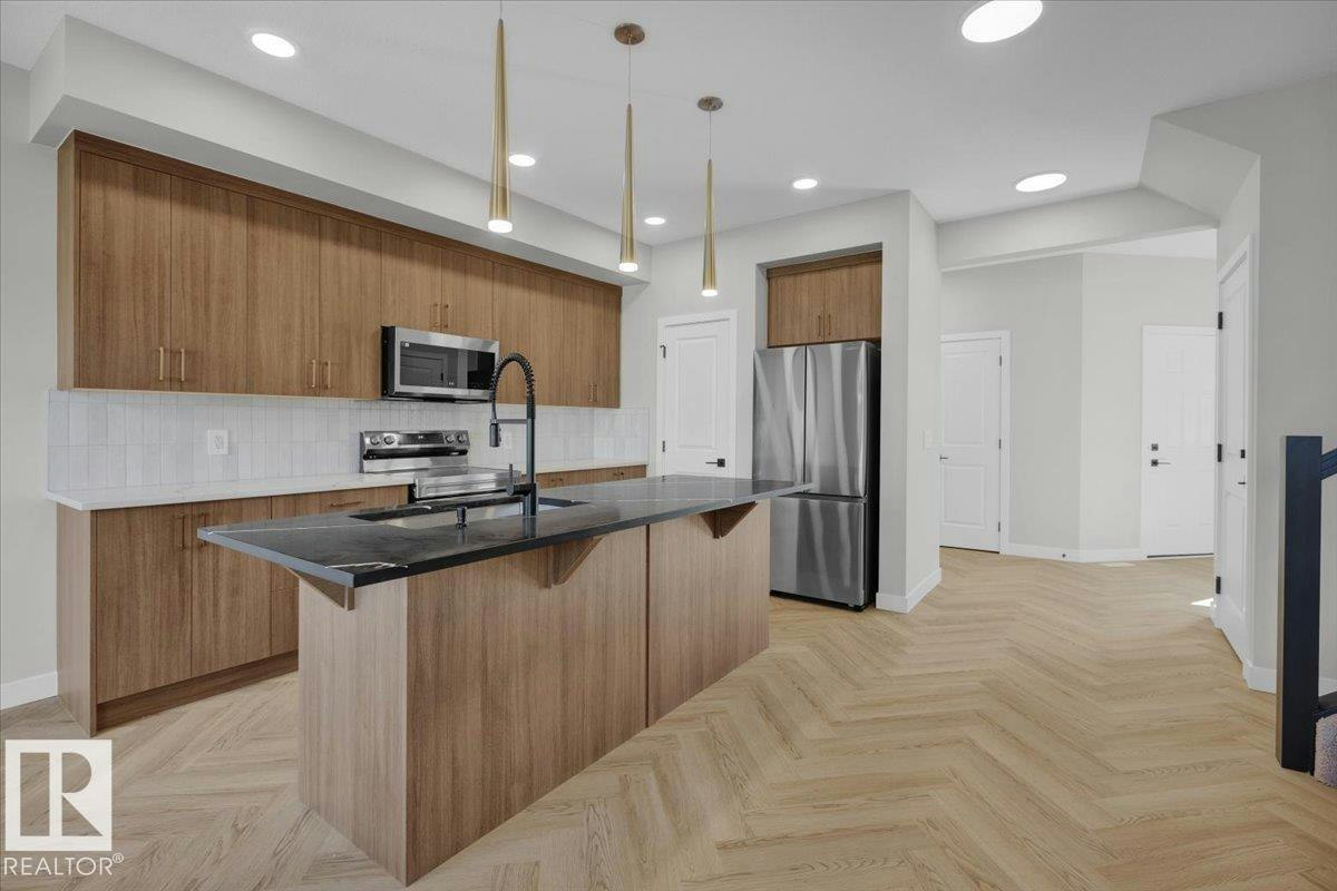 2217 Crossbill Link, Edmonton, AB, T5S 0Y6