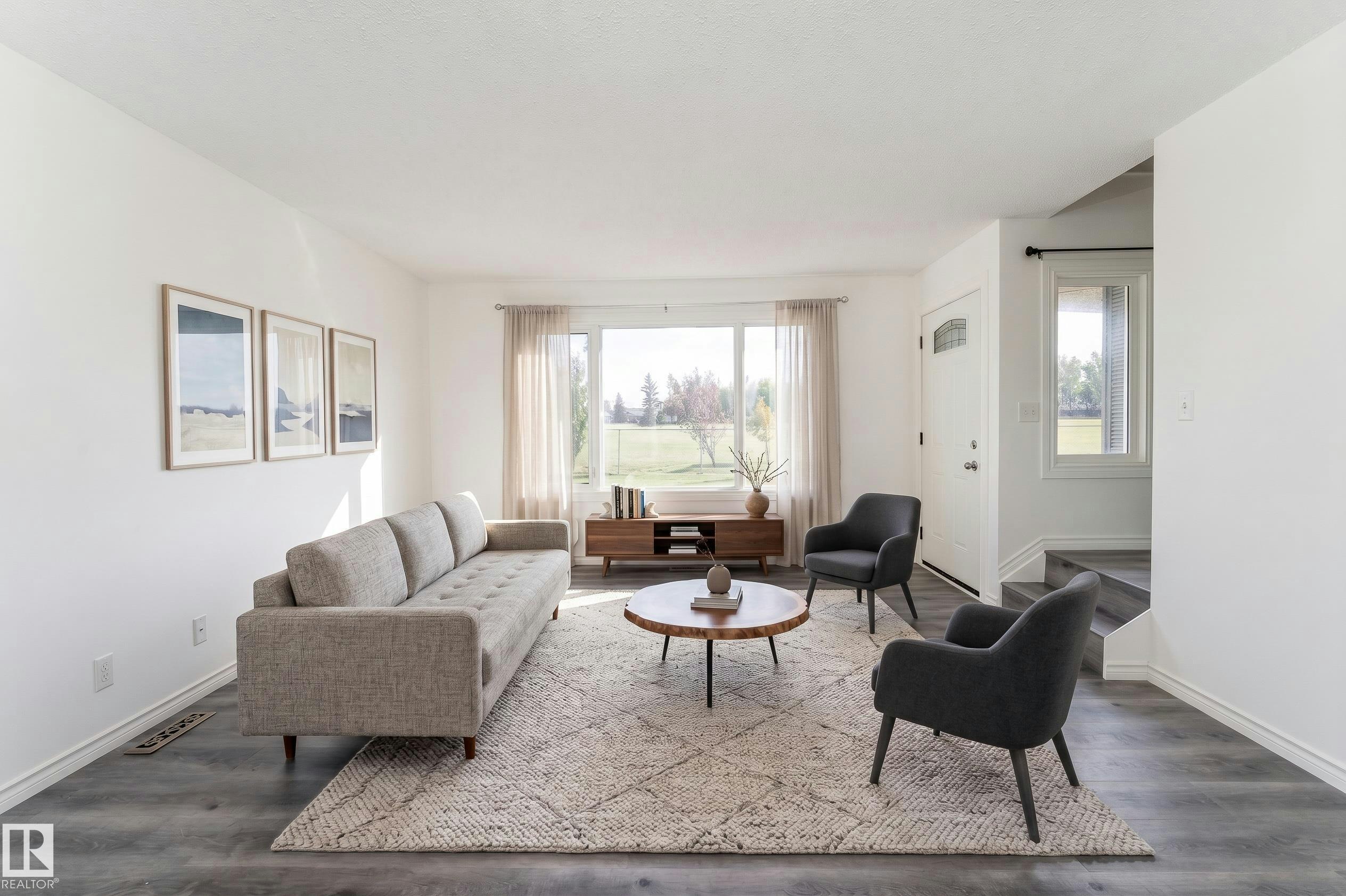 11363 22 Avenue, Edmonton, AB, T6J 4V8