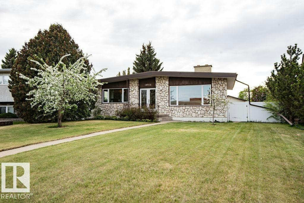 14916 94 Street, Edmonton, AB, T5E 3W6