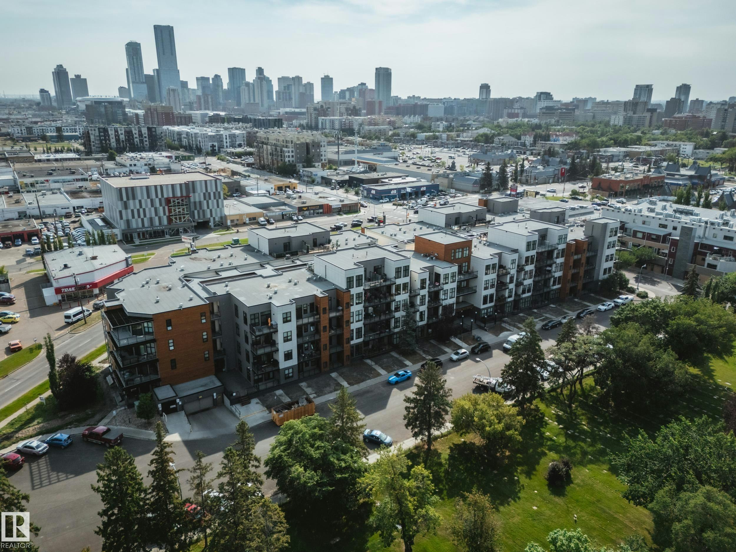 228-10531 117 Street, Edmonton, AB, T5H 0A8