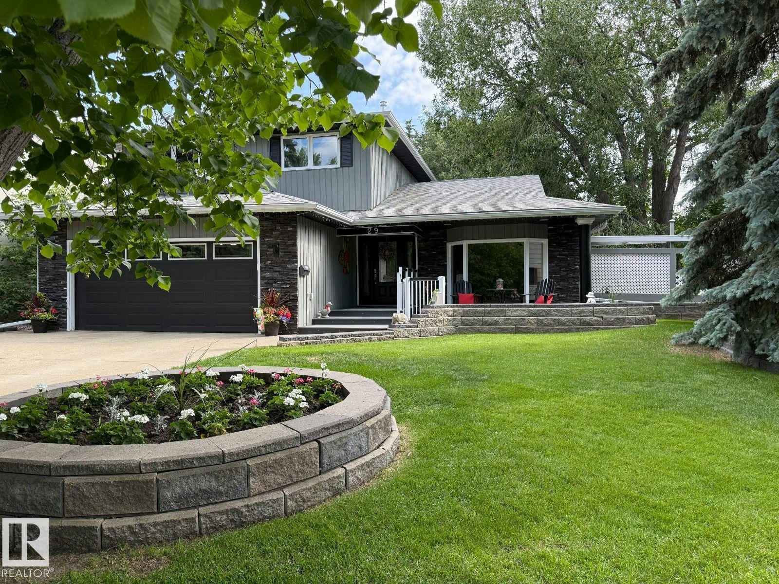 29 Lindbergh Crescent, St. Albert, AB, T8N 2S8