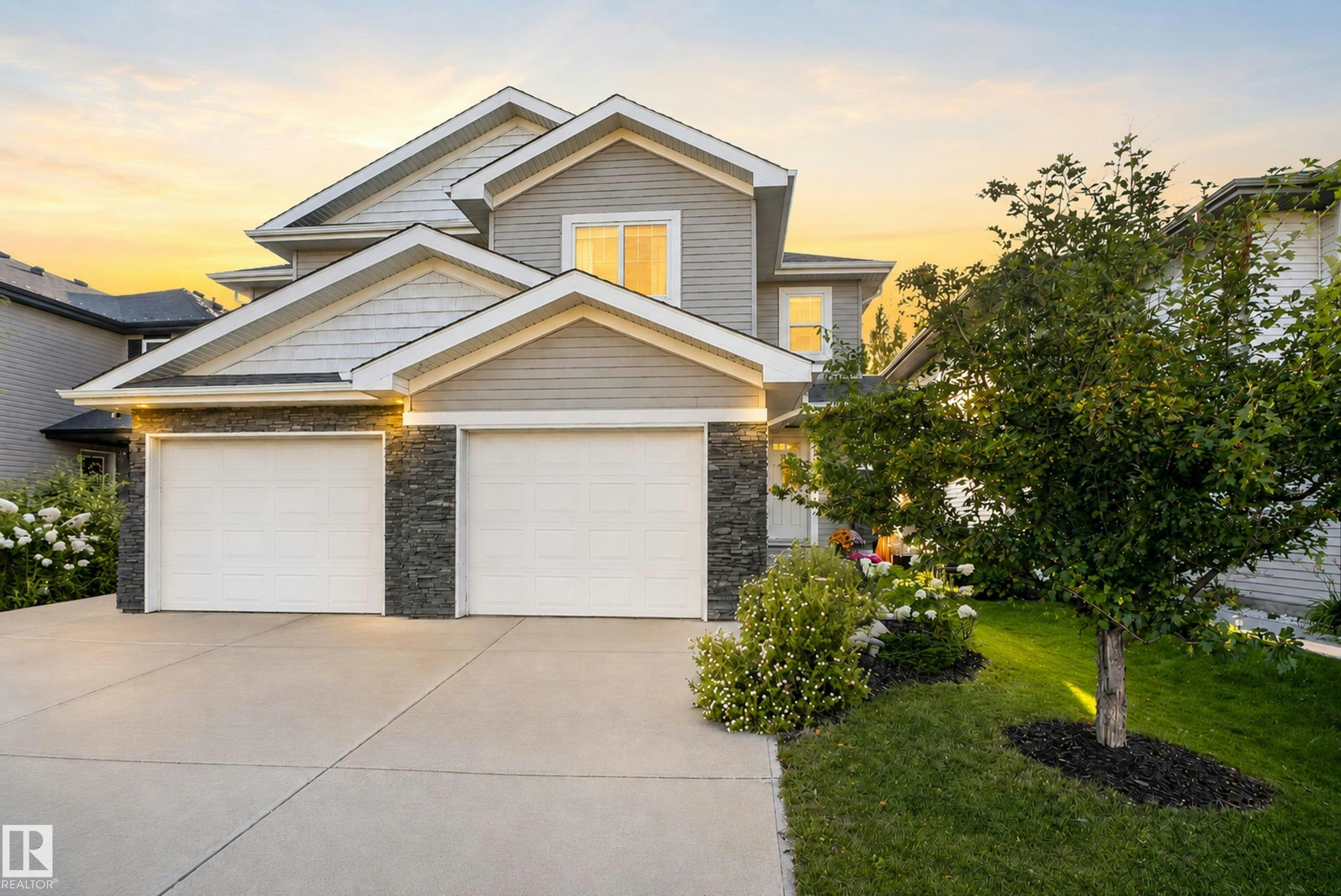 6722 Cardinal Road, Edmonton, AB, T6W 2Y6