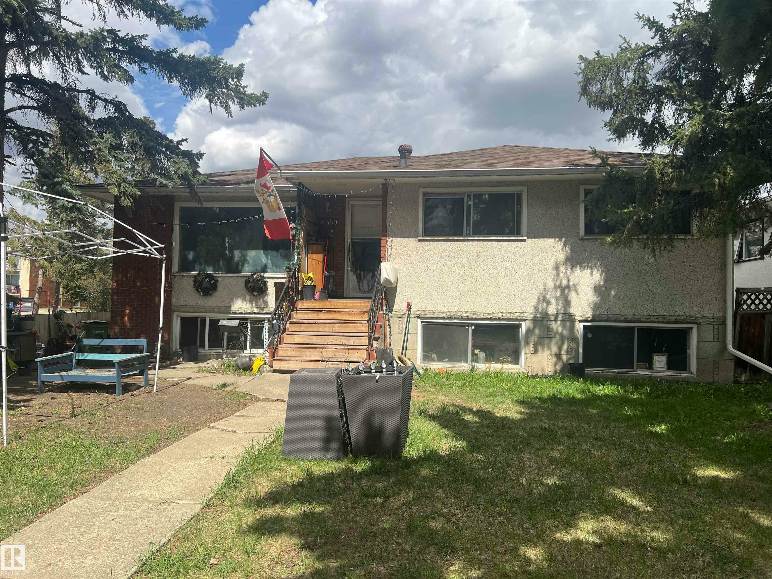 10450 69 Avenue, Edmonton, AB, T6H 2C3
