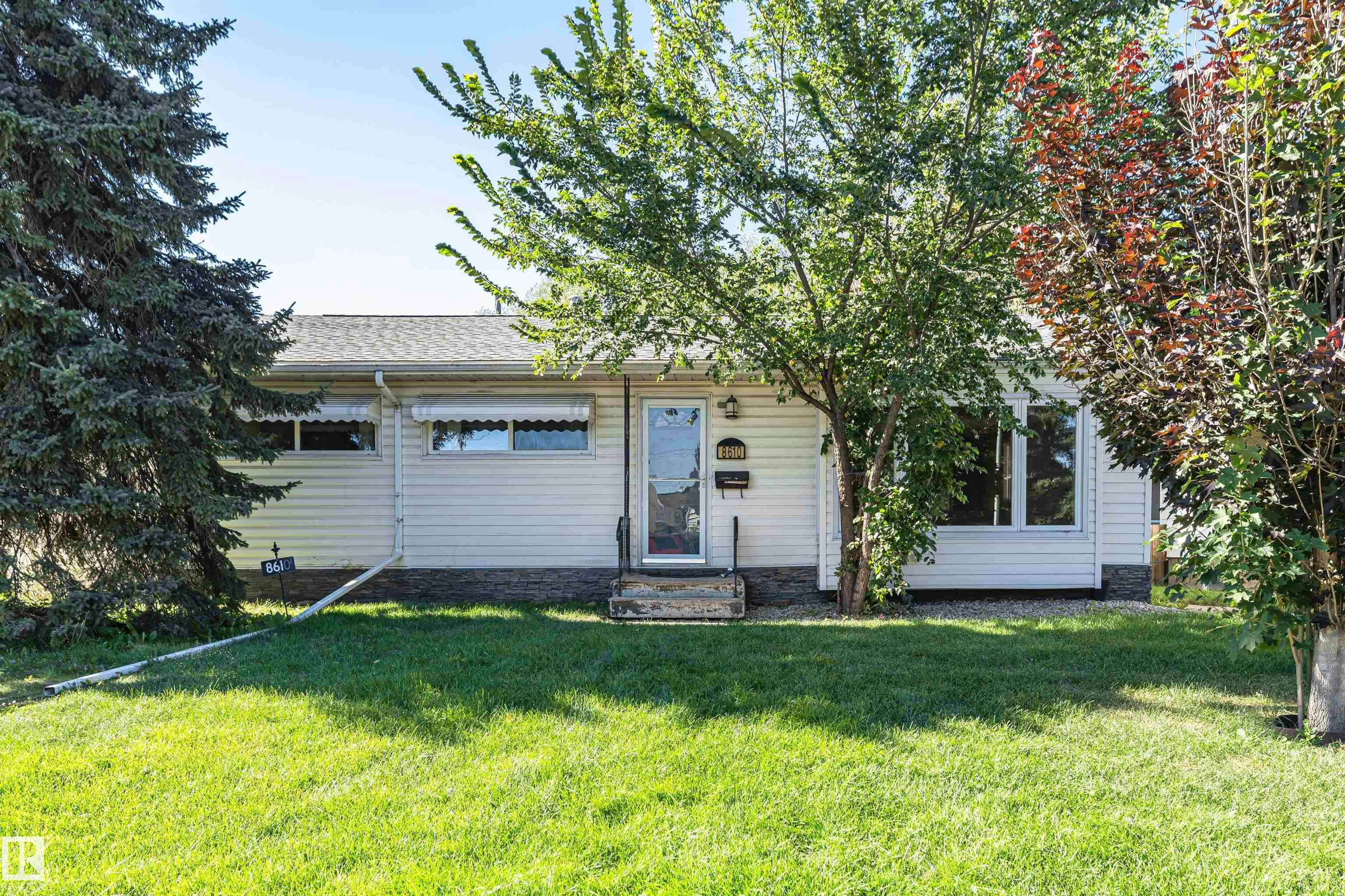 8610 157 Street, Edmonton, AB, T5R 2A5