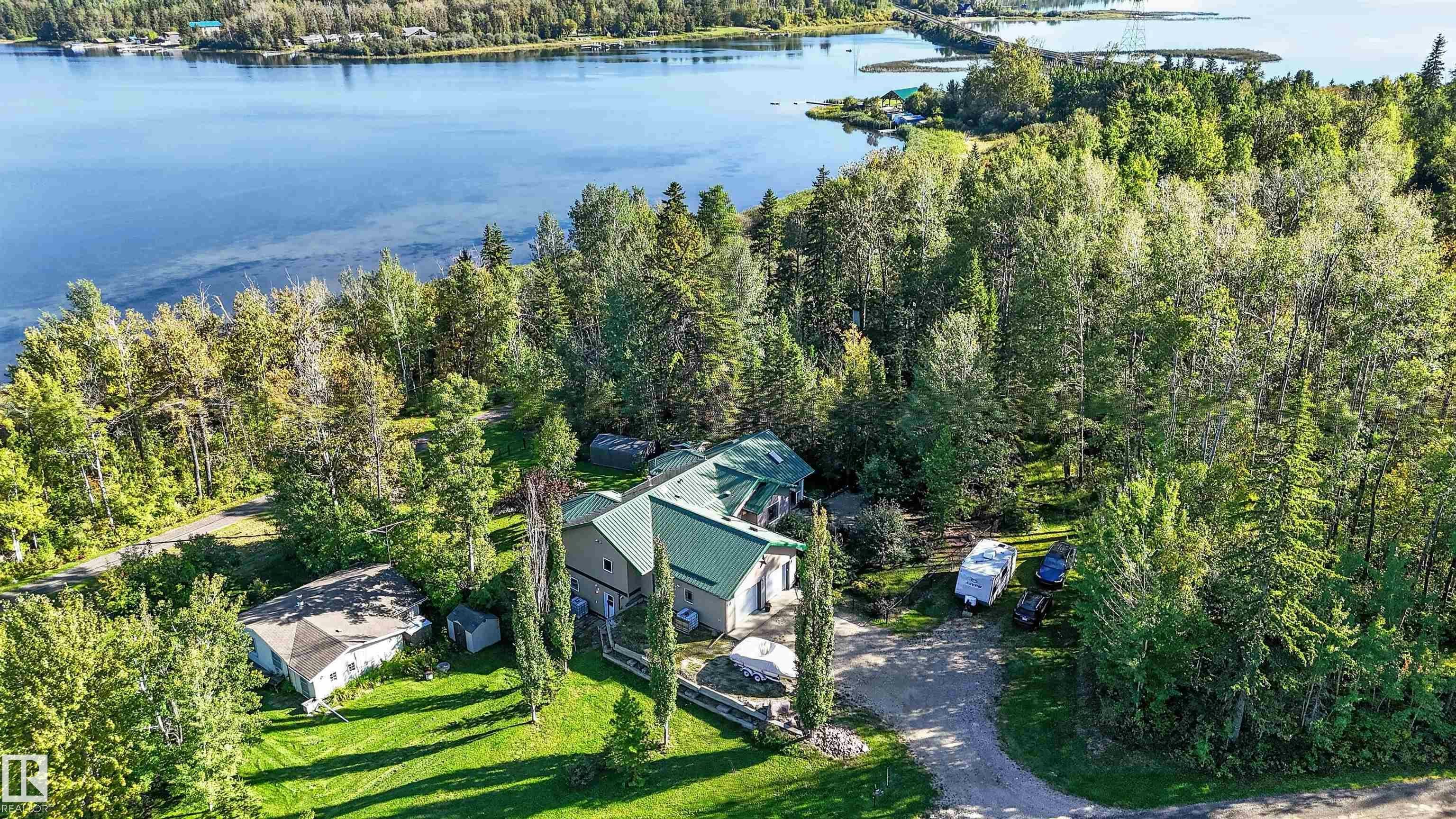 225 Bayview Drive, Rural Parkland County, AB, T0E 2K0