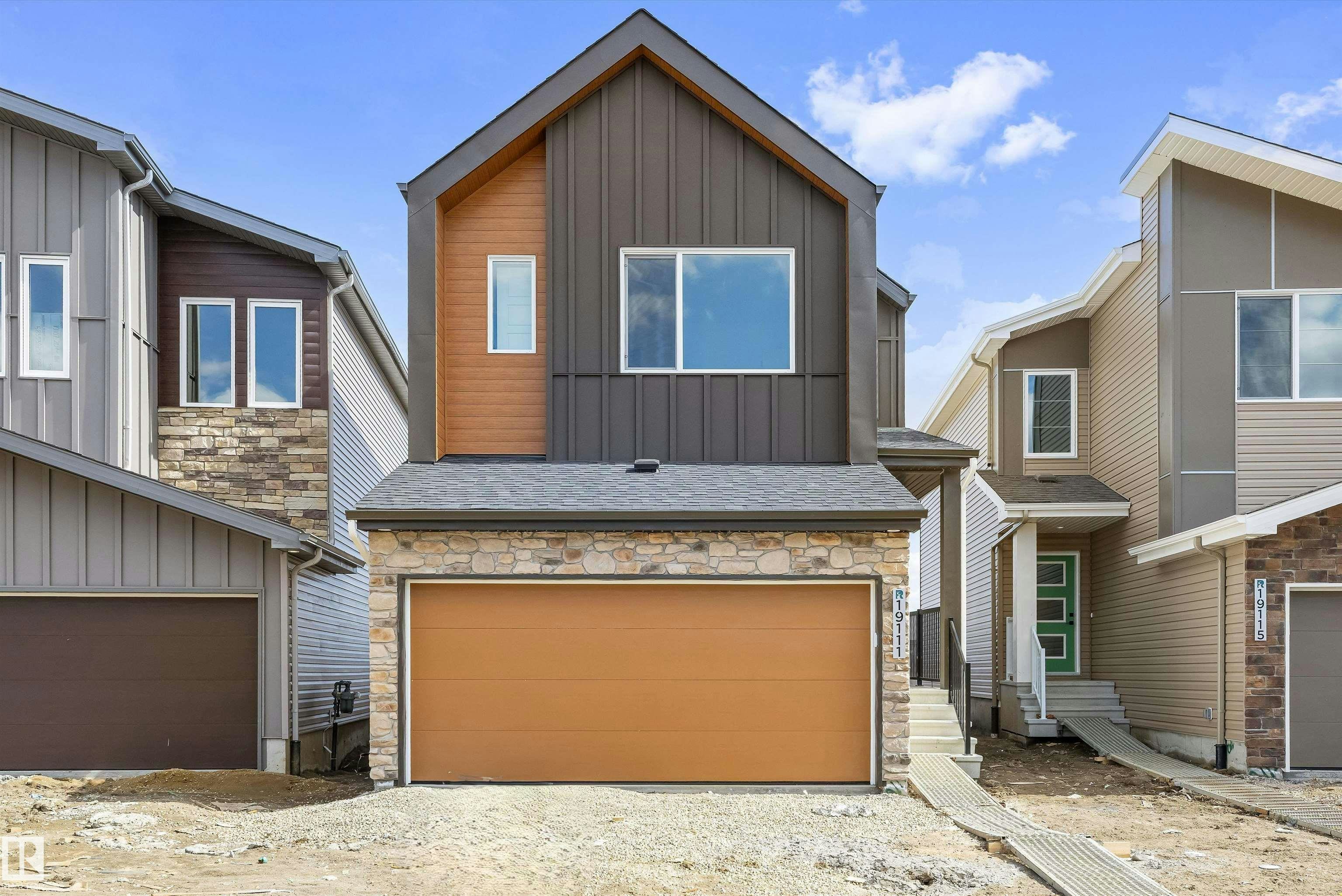 19111 20 Avenue, Edmonton, AB, T6M 3E8