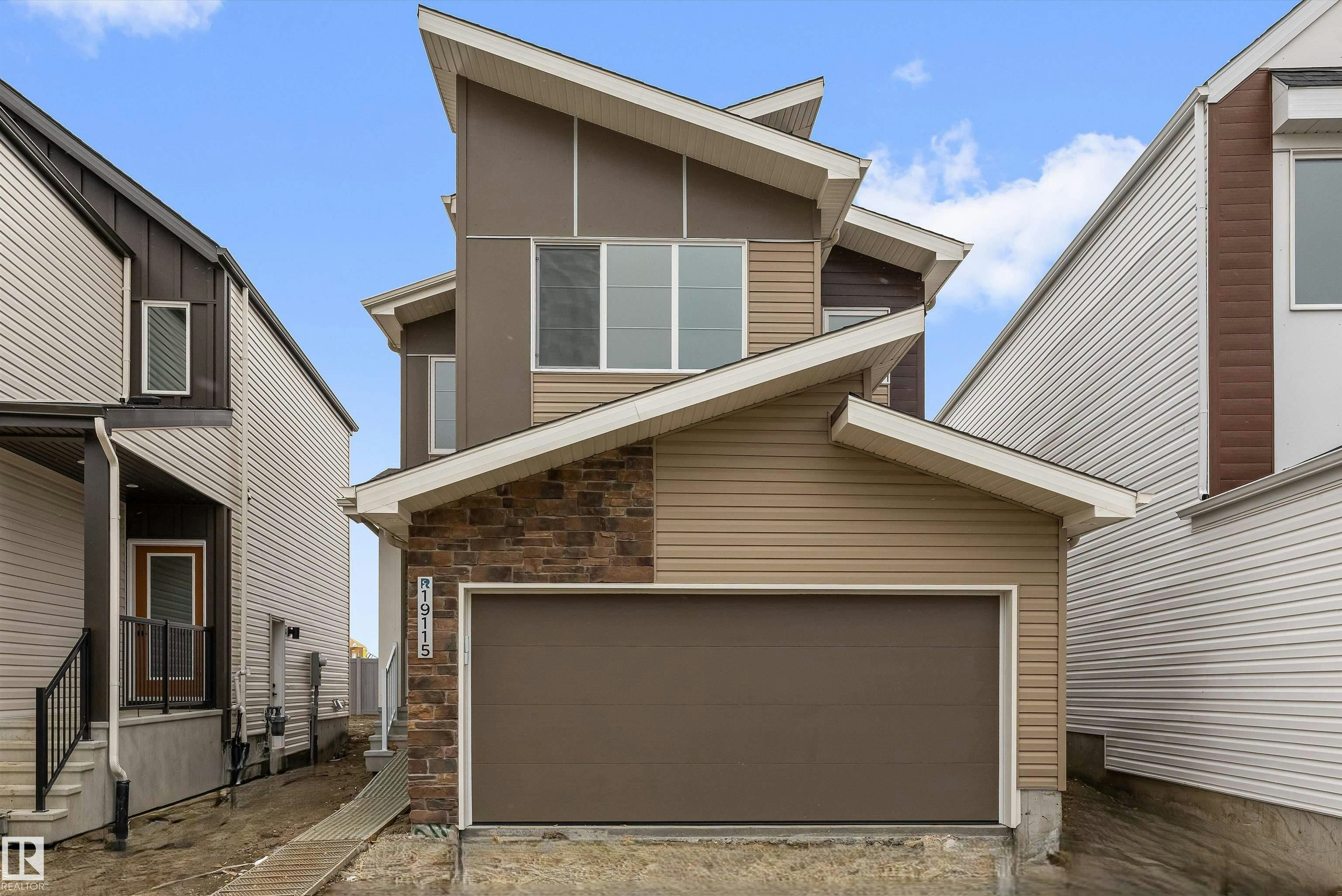 19115 20 Avenue, Edmonton, AB, T6M 3E8