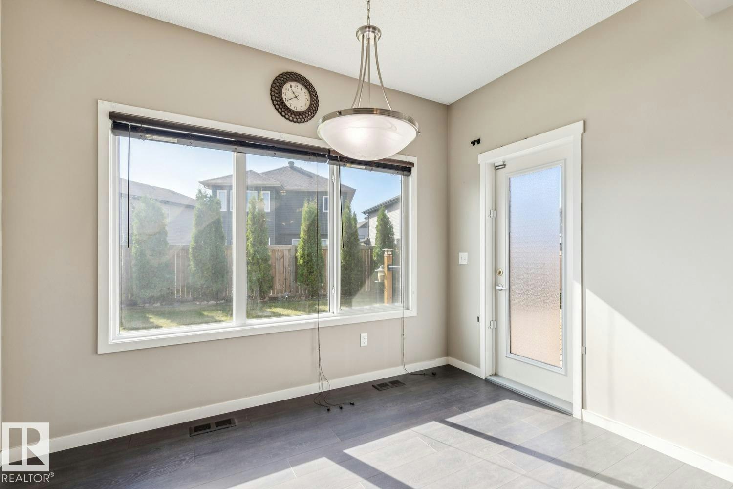 12007 173 Avenue, Edmonton, AB, T5X 0J6 - 8