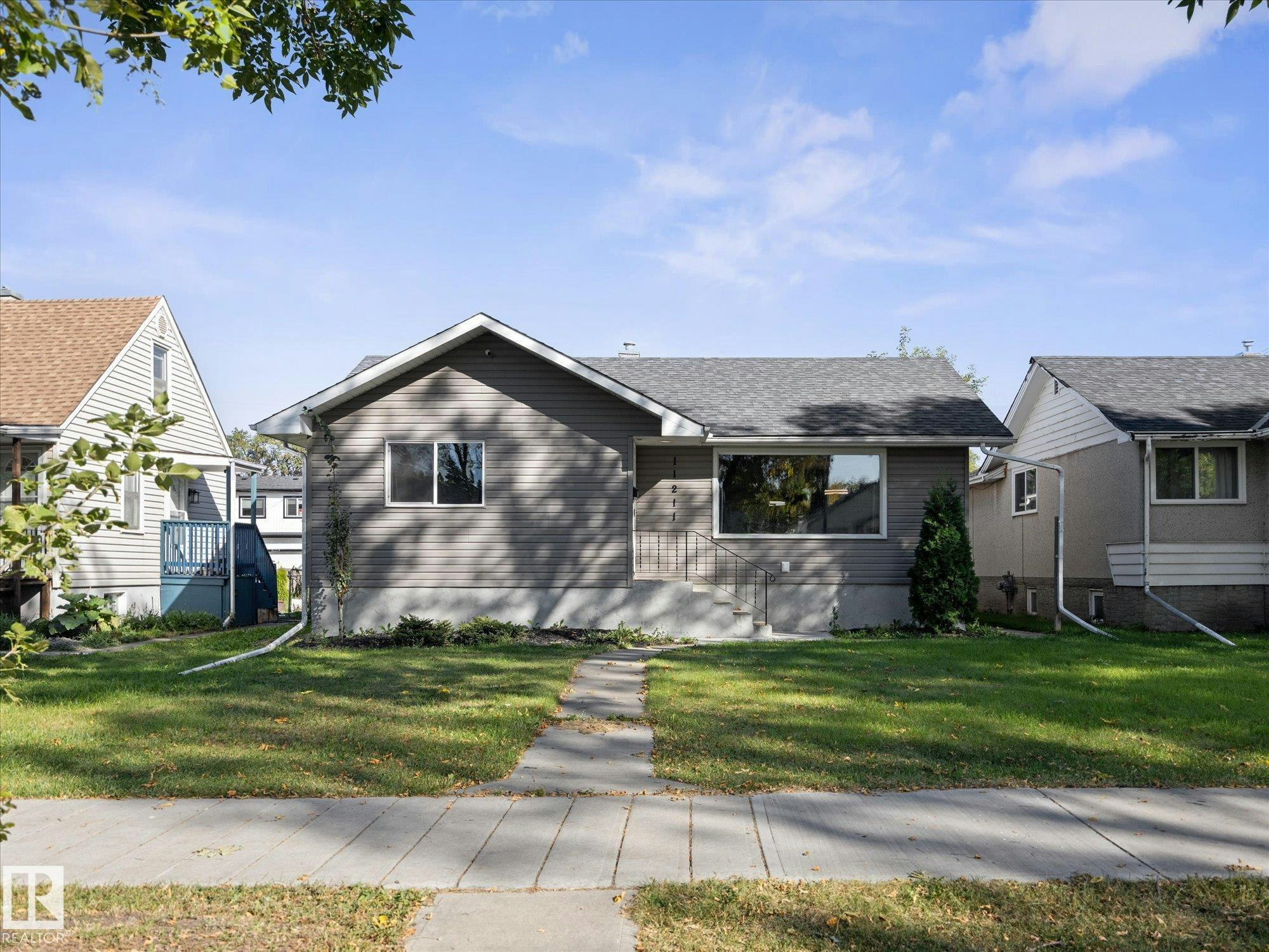 11211 104 Street, Edmonton, AB, T5G 2K6
