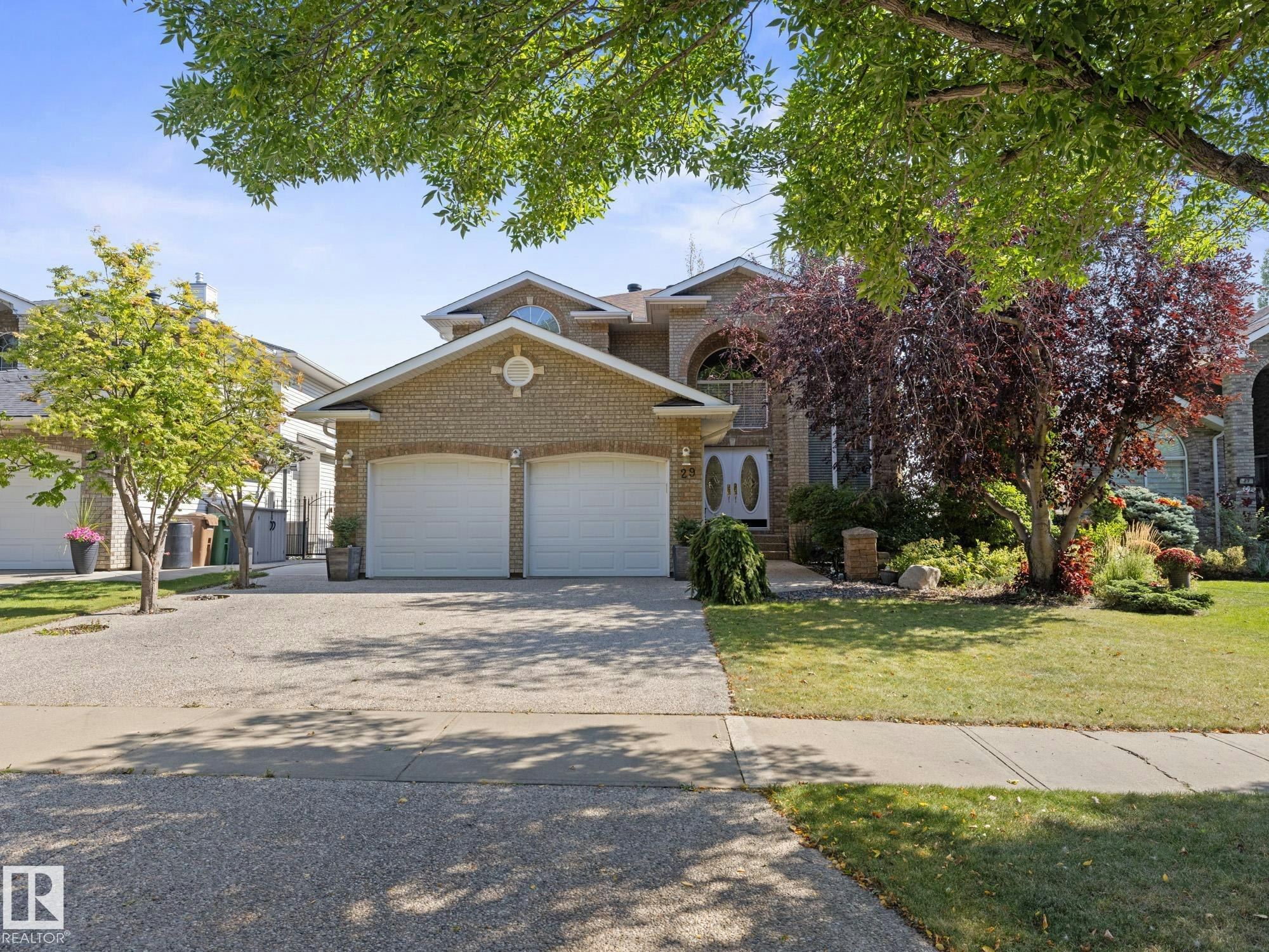 29 Oakdale Place, St. Albert, AB, T8N 6L7