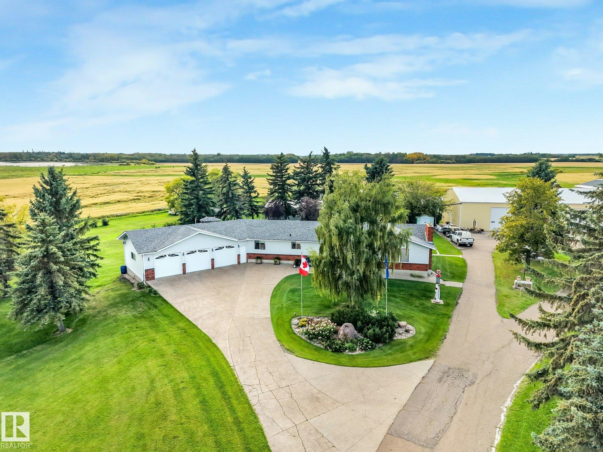 55120 Highway 2 NW, Rural Sturgeon County, AB, T8R 1P4