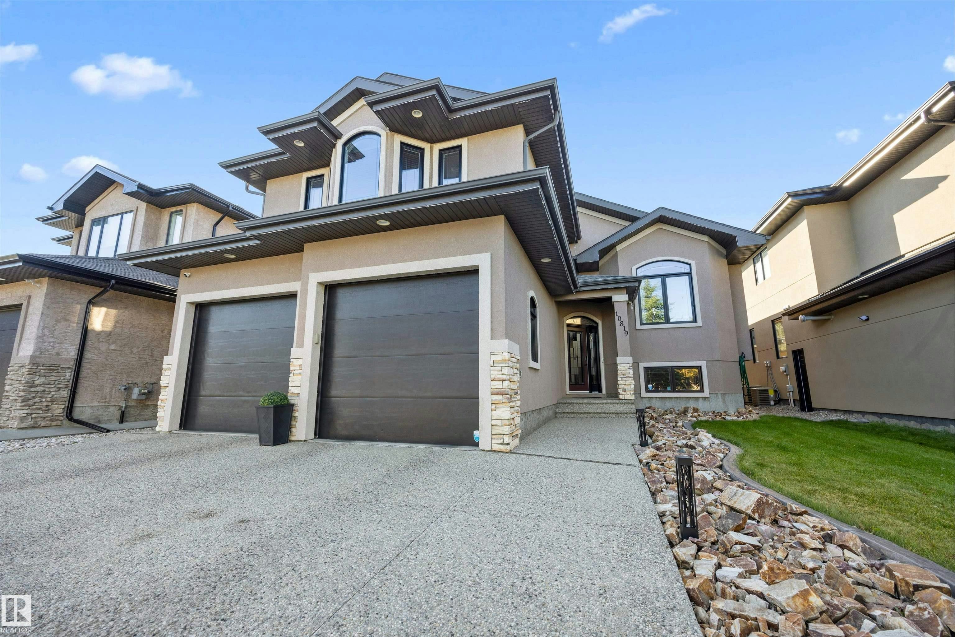 10819 175 Avenue, Edmonton, AB, T5X 0B8