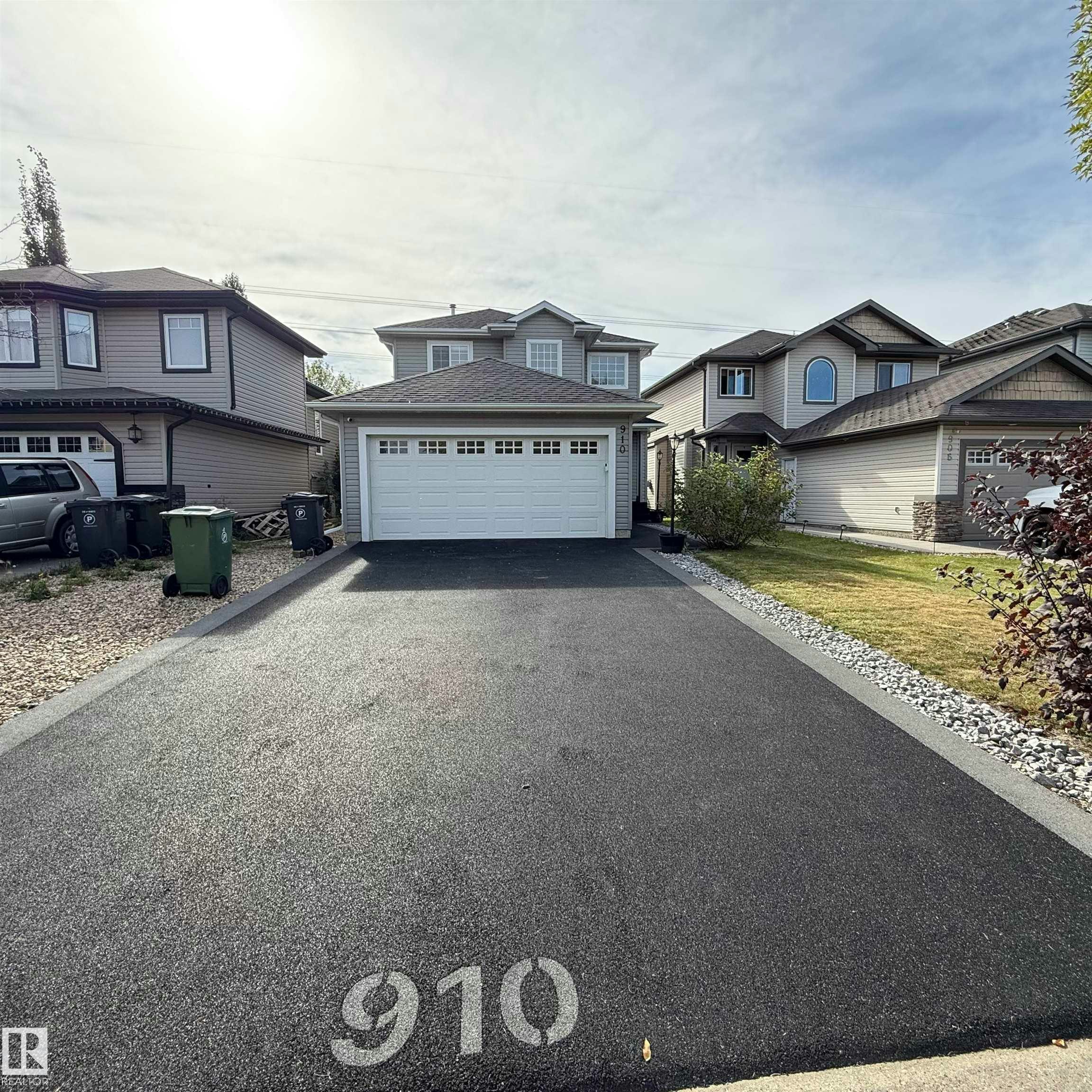 910 Oakland Boulevard, Devon, AB, T9G 2G6