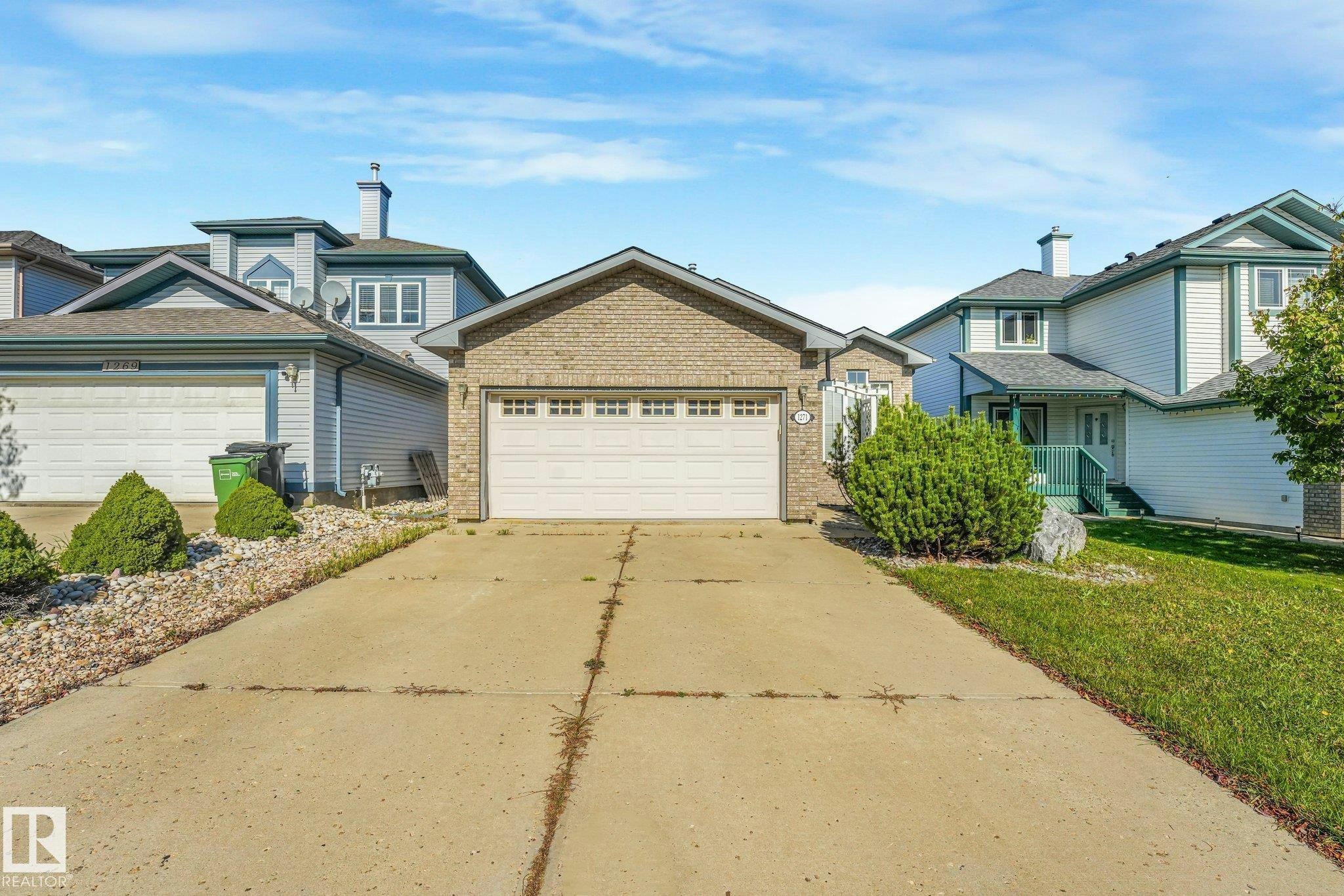 1271 Ormsby Lane, Edmonton, AB, T5T 6G9