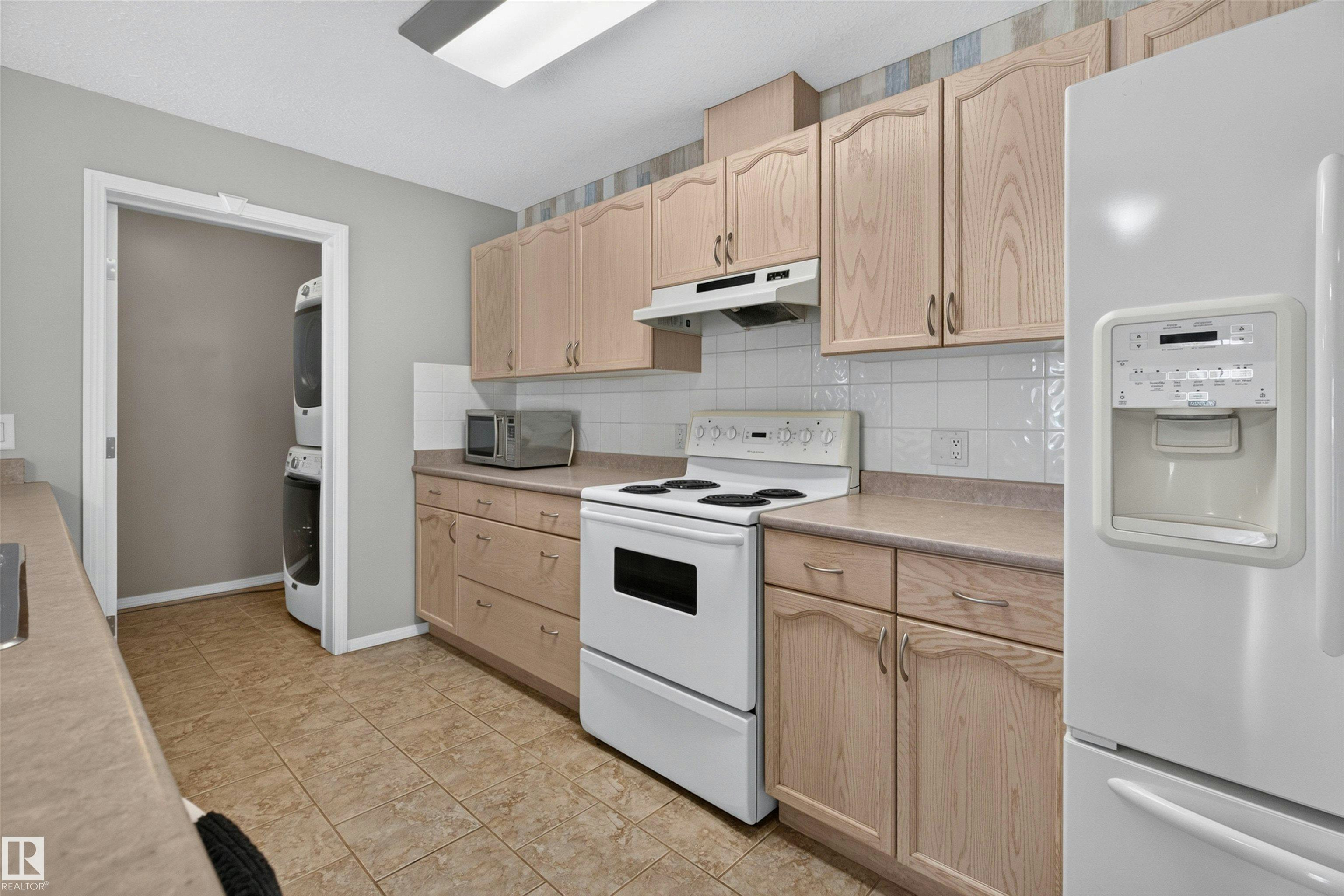 236-592 Hooke Road, Edmonton, AB, T5A 5H2