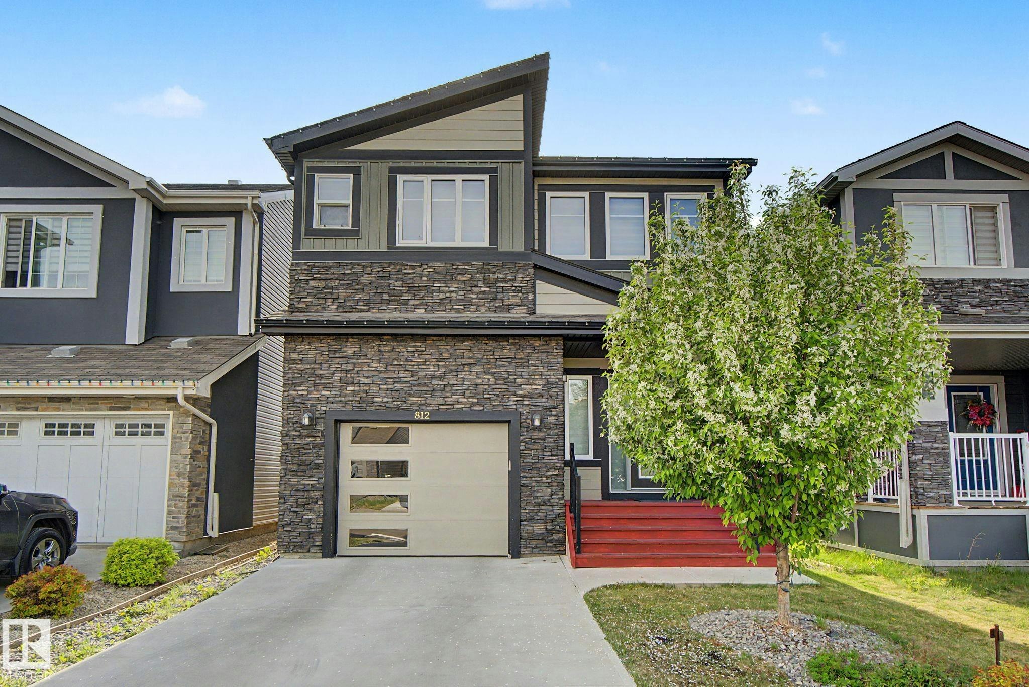 812 176 Street, Edmonton, AB, T6W 2X3