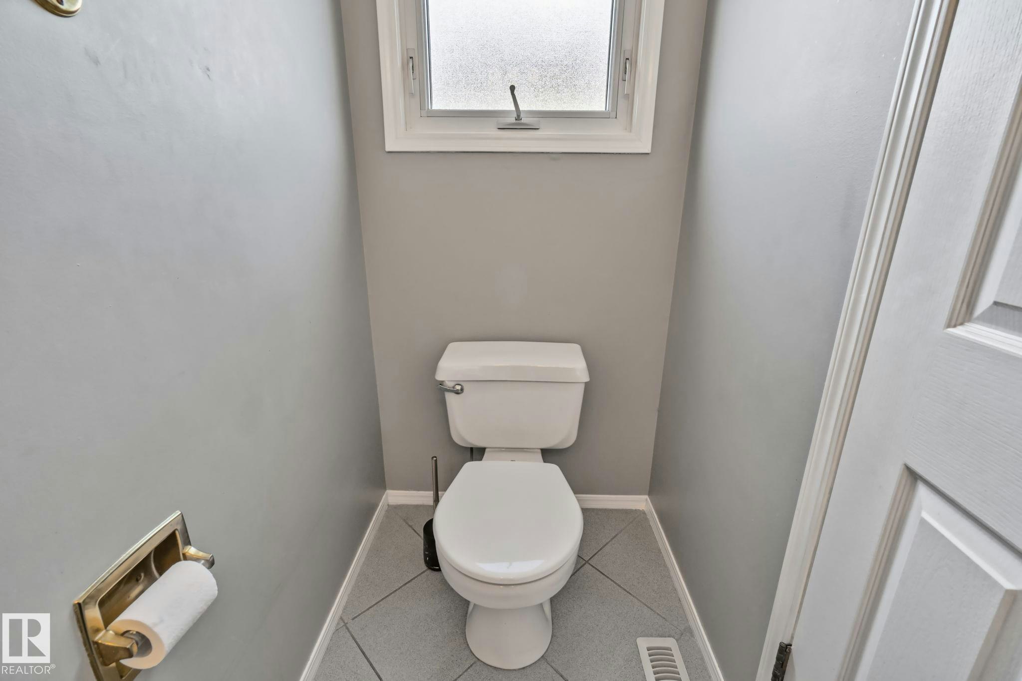 14724 73 Street, Edmonton, AB, T5C 0V8 - 23