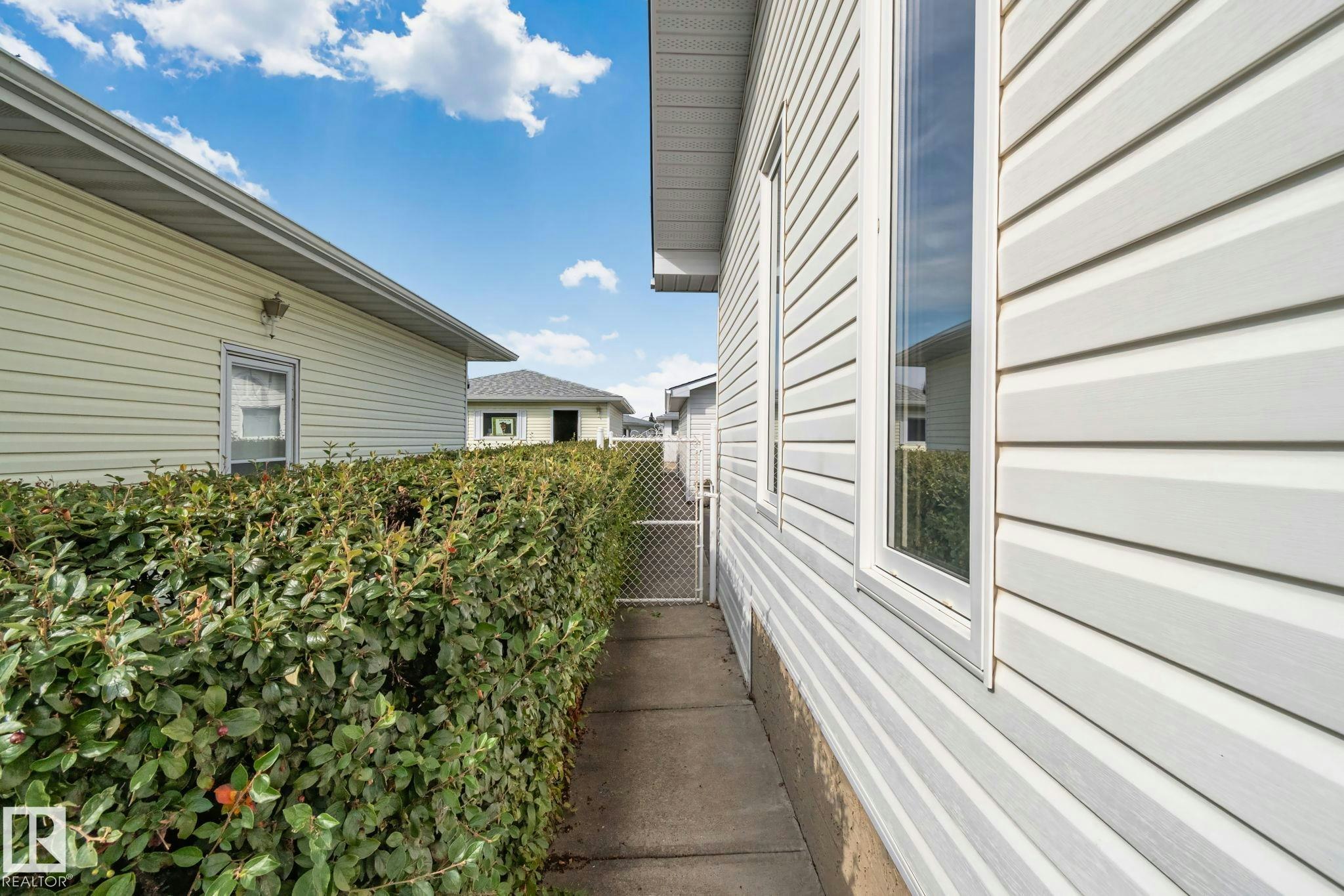 14724 73 Street, Edmonton, AB, T5C 0V8 - 48
